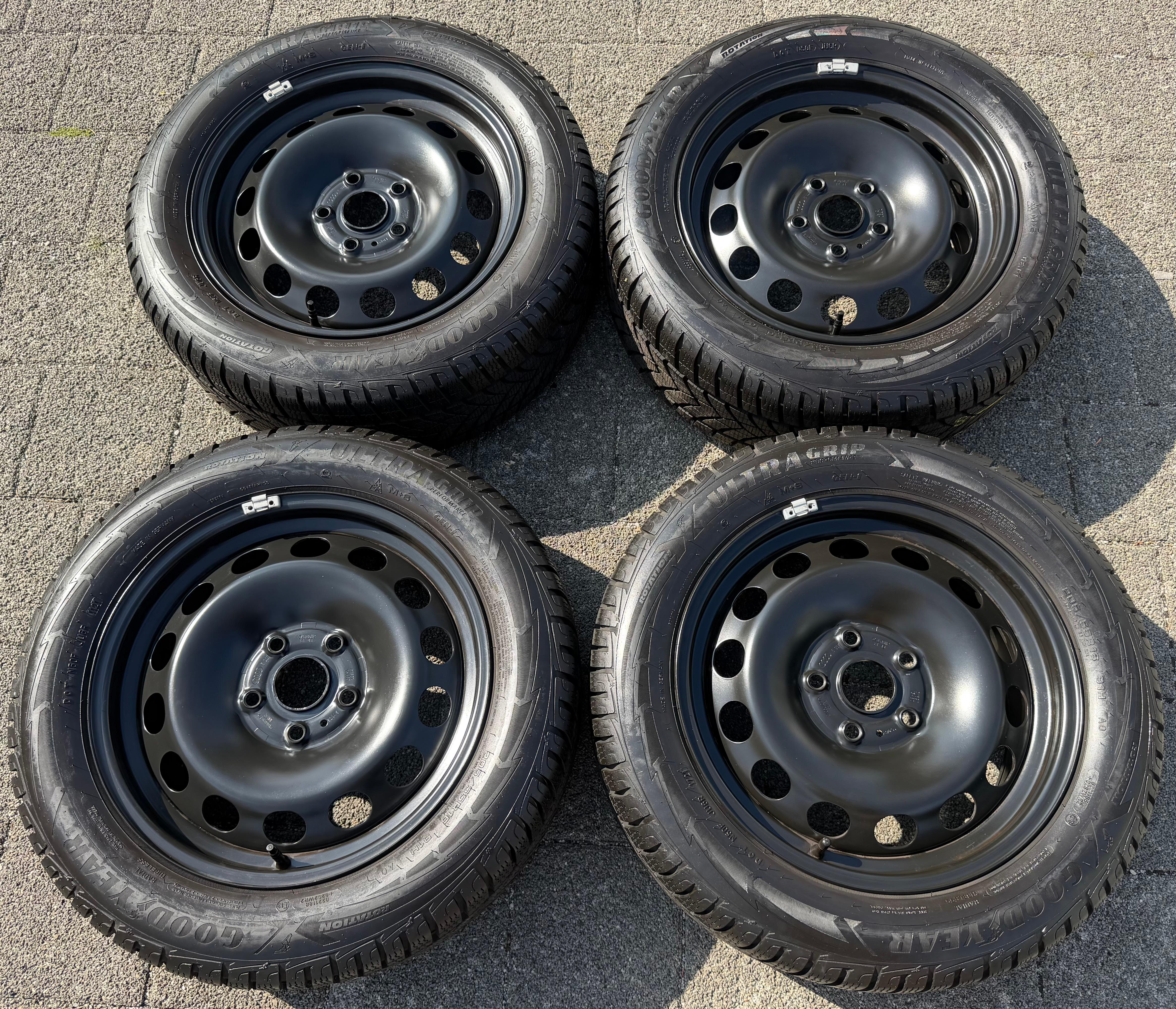 4 Winterräder Audi A3 8V Sportback Cabrio  205/55R16 91H Goodyear 8V0601027A 2021