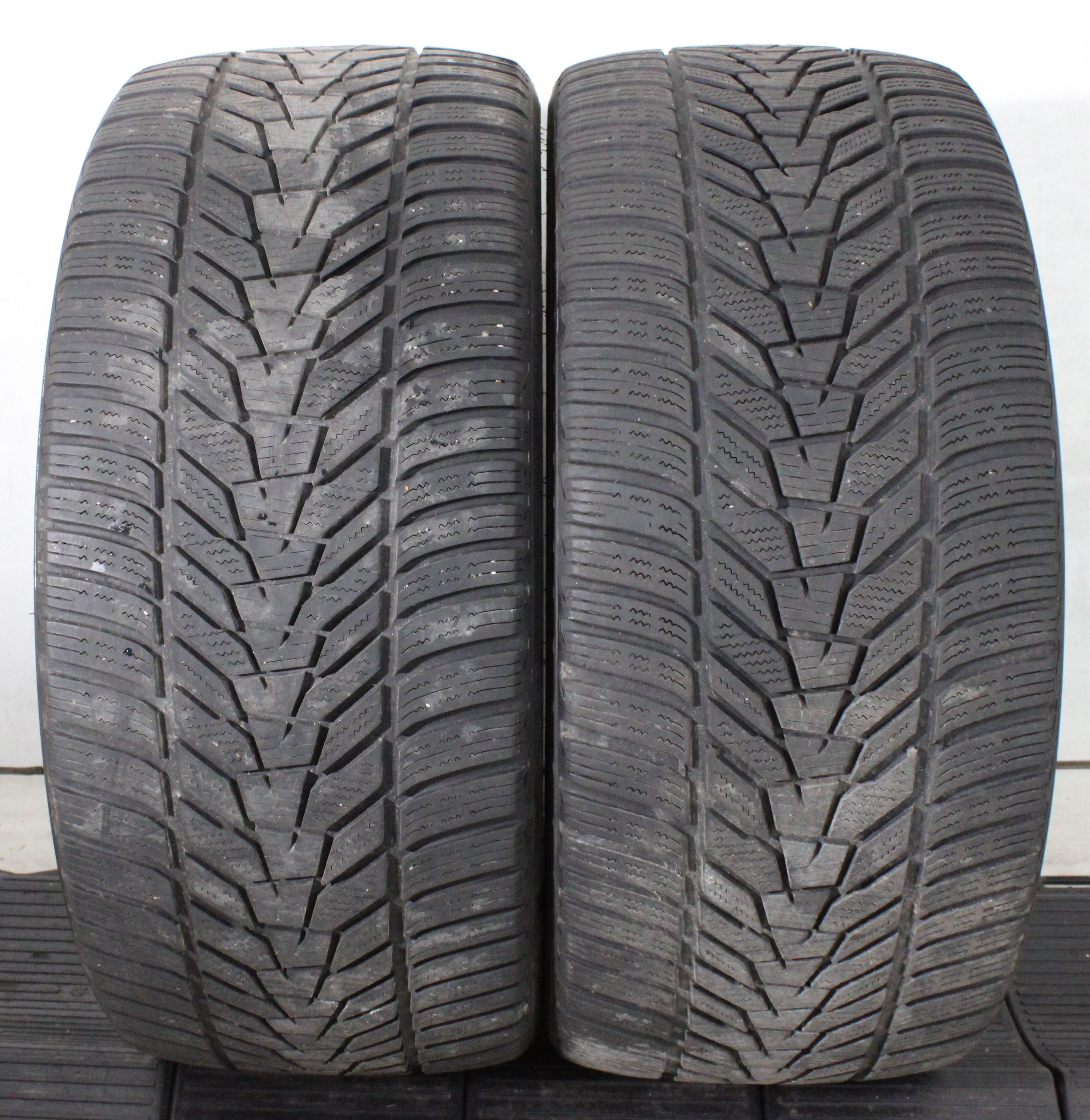 2 x 275/35R20 102W Winterreifen Hankook Winter I*Cept Evo 3 in der Mitte 5-5,5mm und auf den Scultern 4-4,5mm. 2021