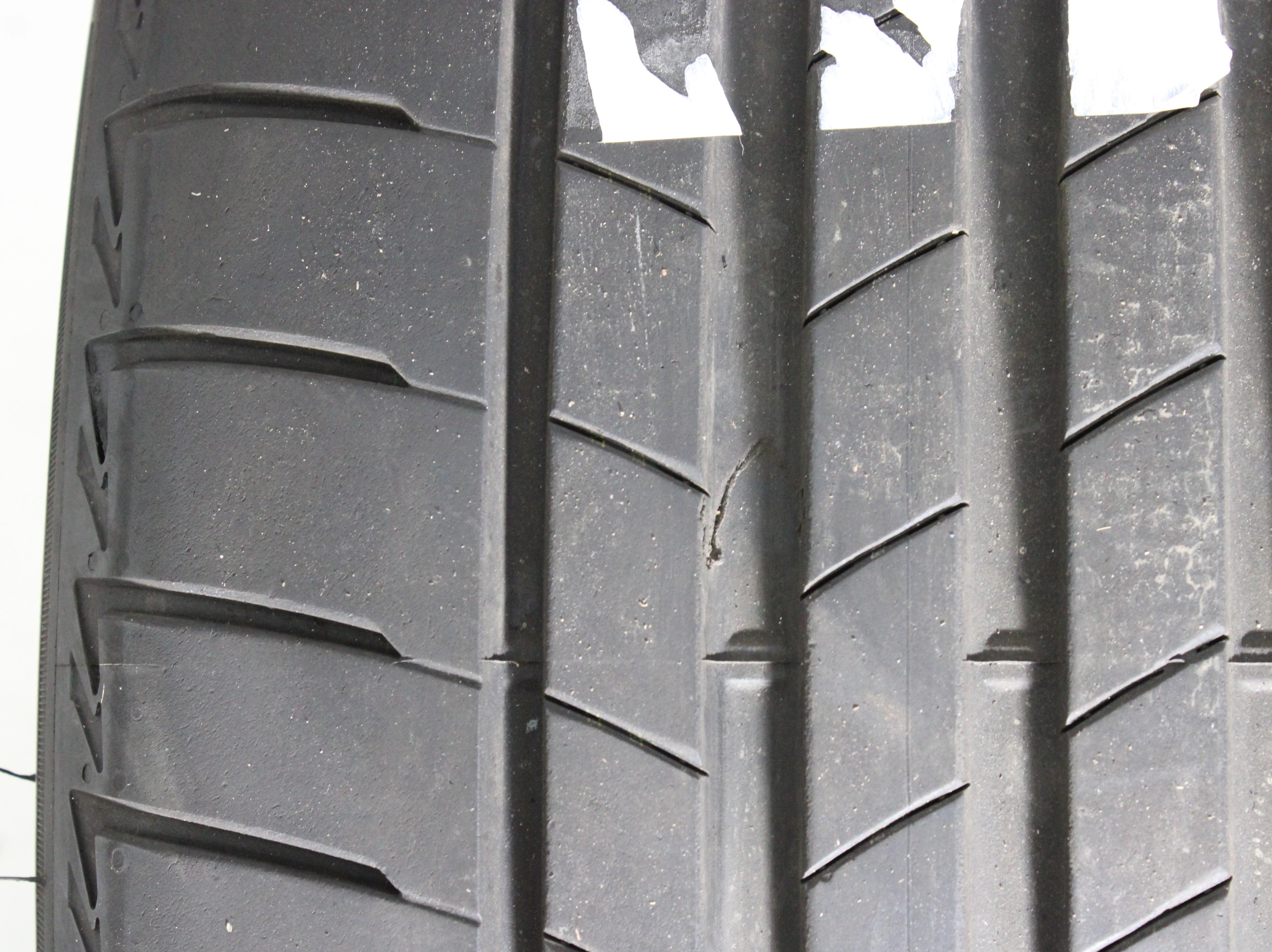 4 pneus d'été Bridgestone Turanza T005 225/50R17 98Y * 6-6,5 mm 2020