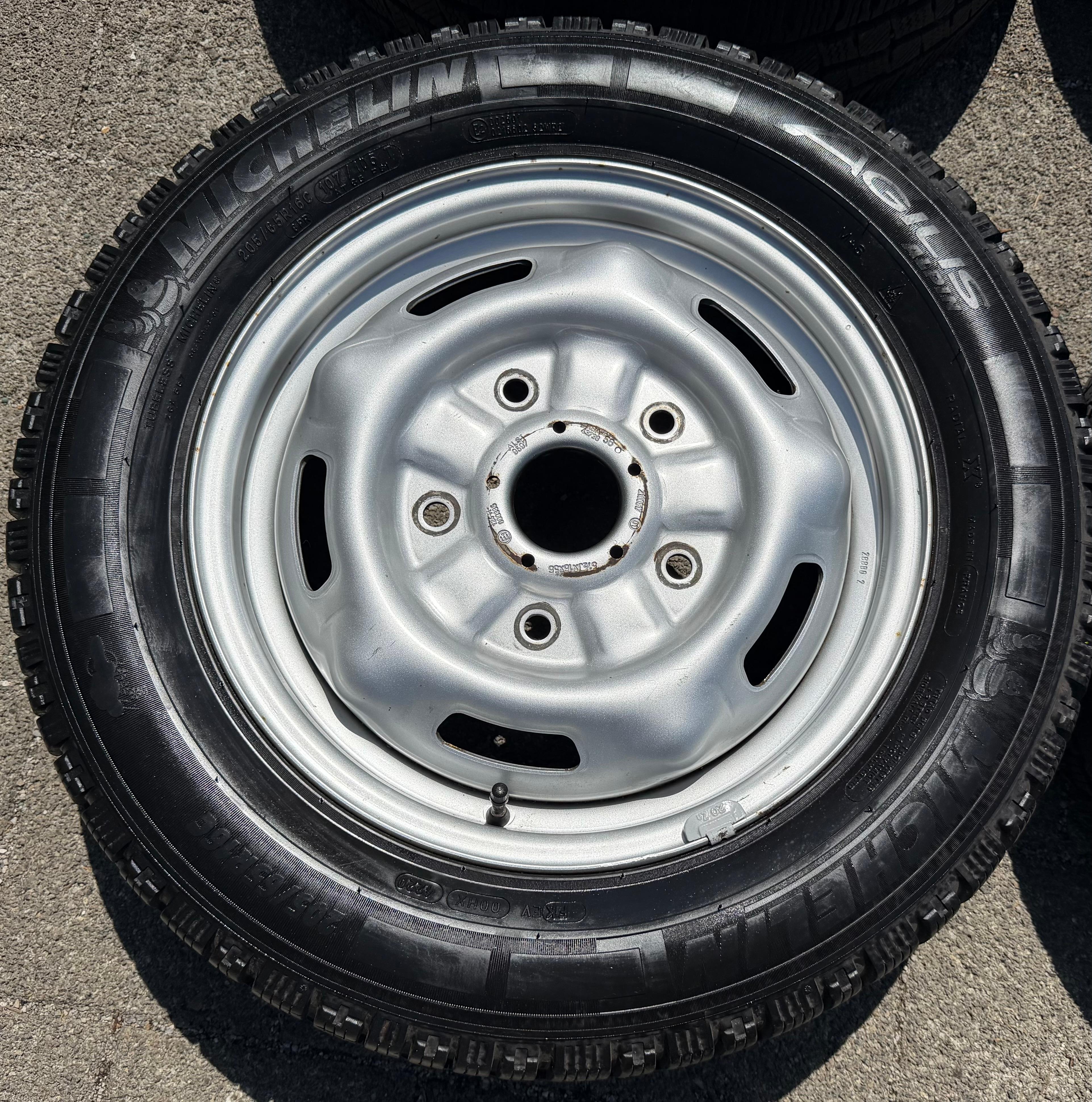 4 jantes d'hiver Stahl de 16 pouces pour Ford Transit fourgon FA_ _ 2020