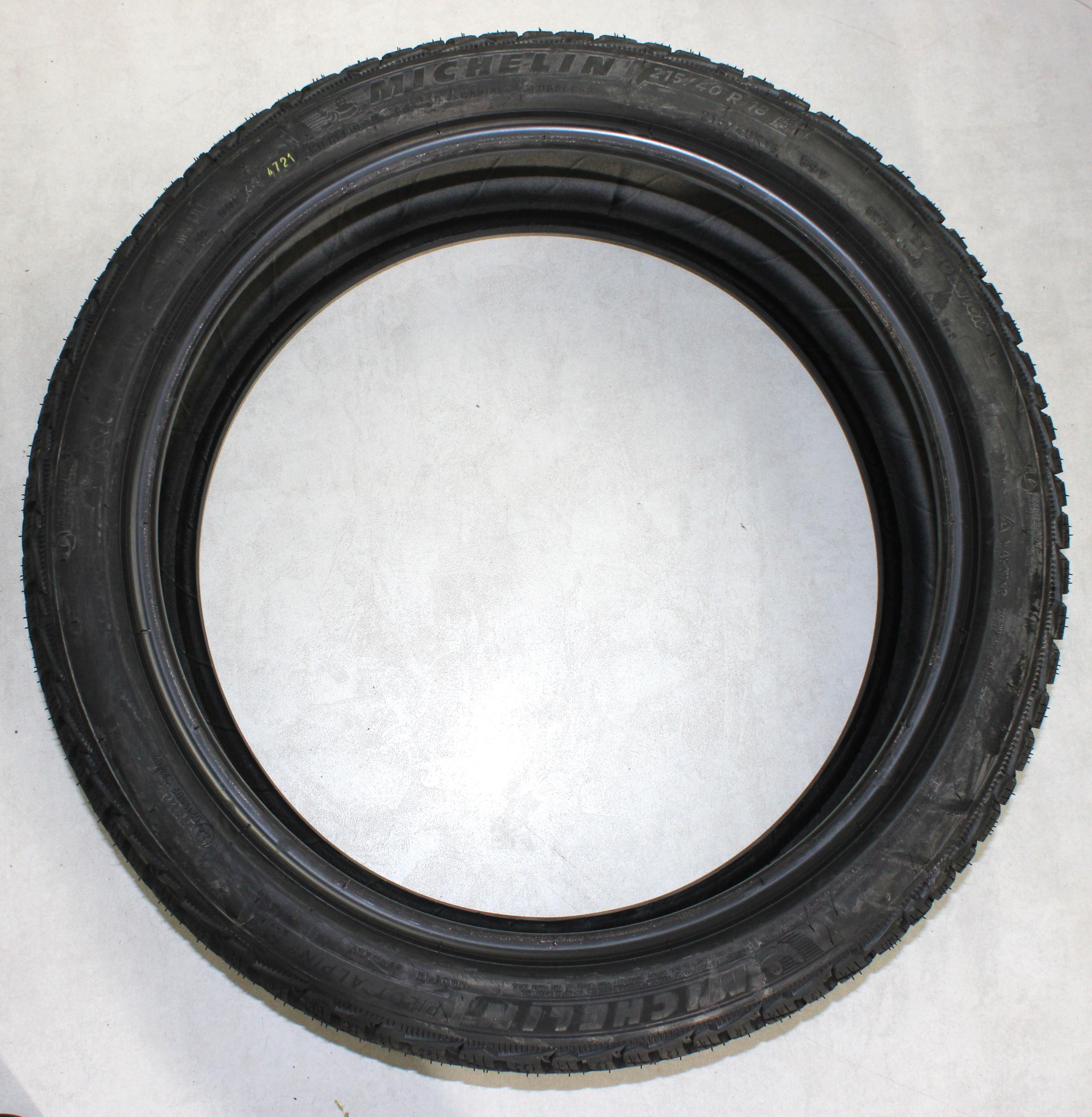 4 x 215/40R18 89V Winterreifen Michelin Pilot Alpin 5 Volles Profil 2021 XL
