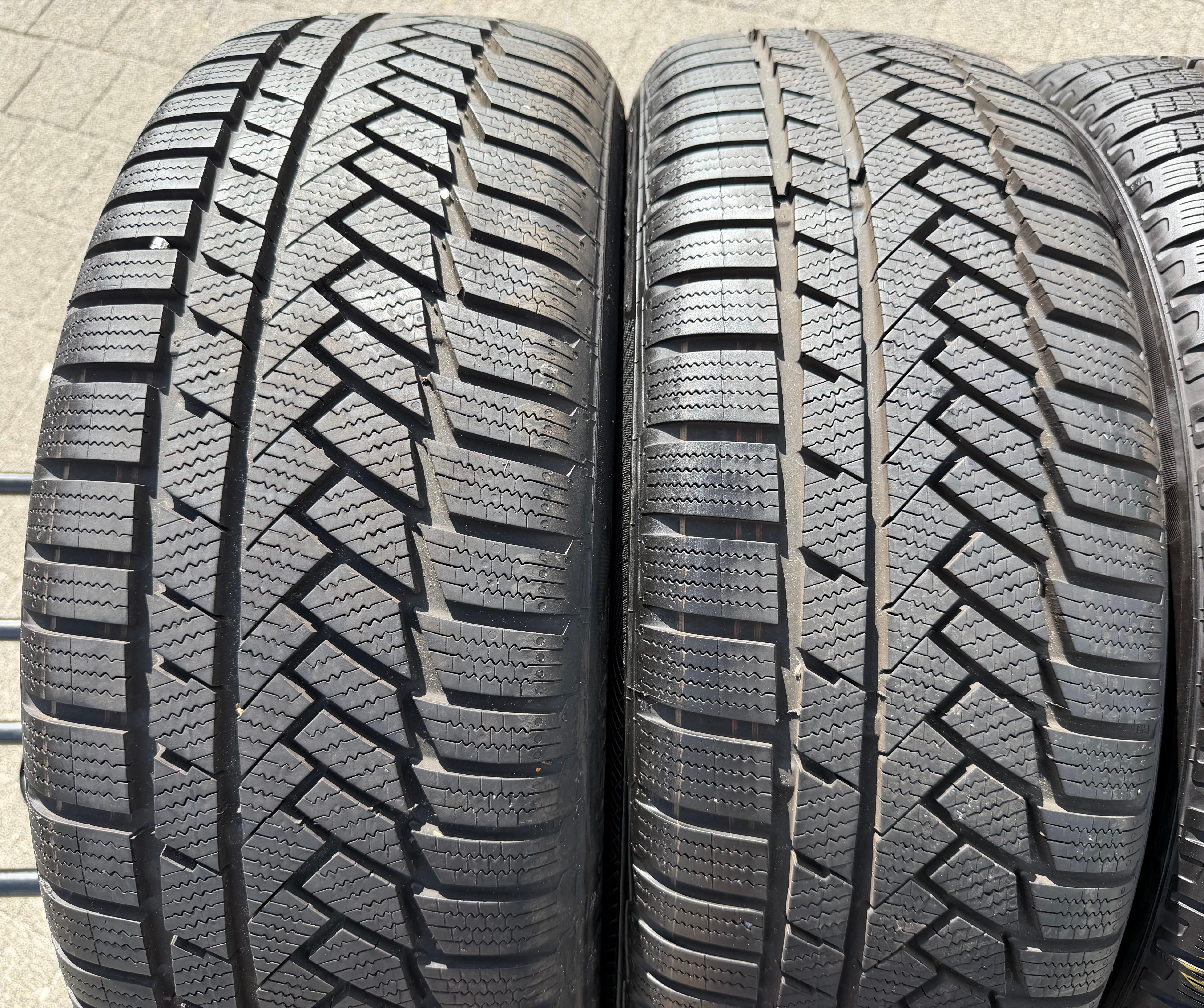 4 Original 19" Alu Winterräder Audi Q3 F3B 83A 83A601025N 235/50R19 99V Winter