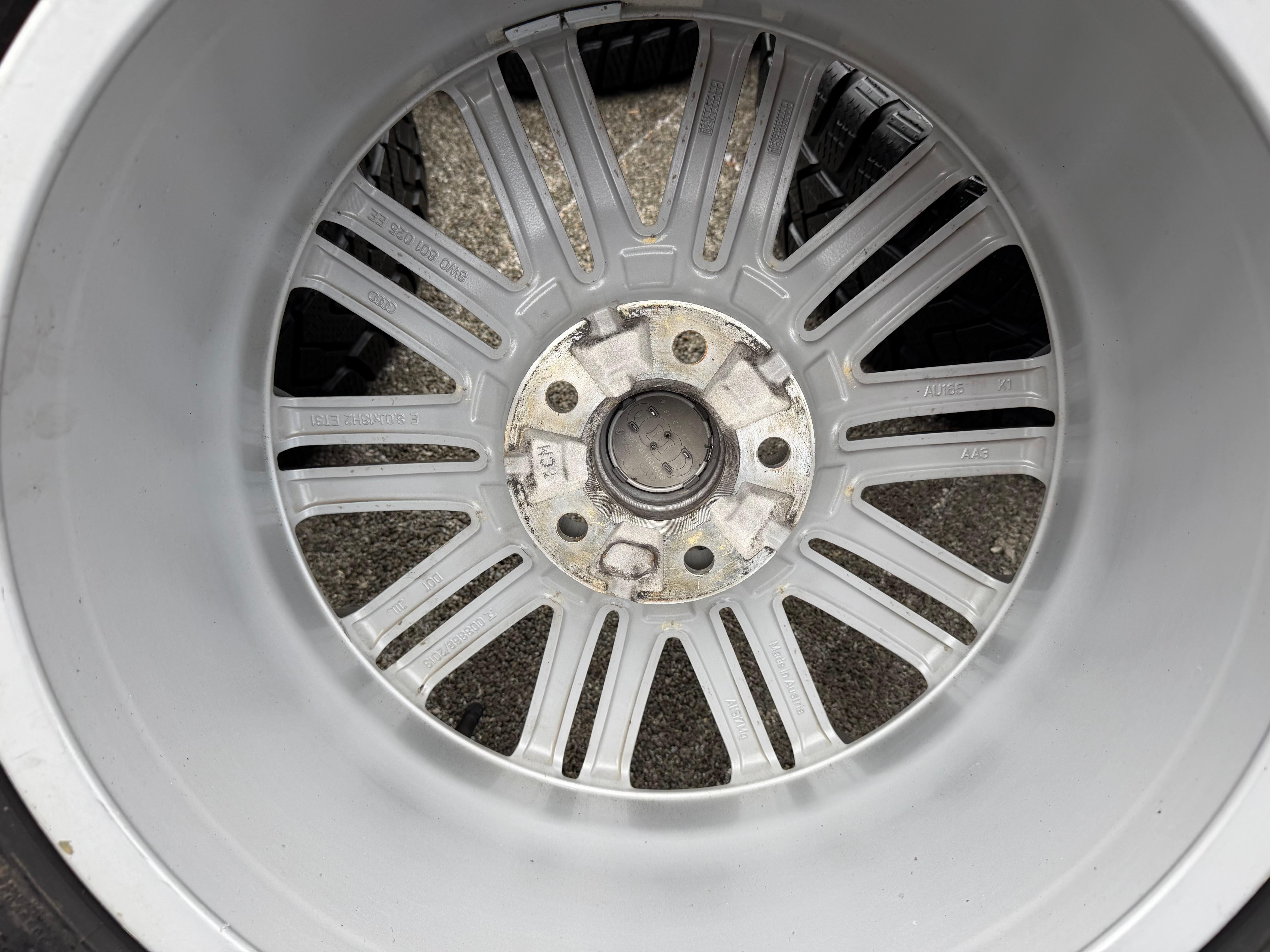 4 Original 18" Alu Winterräder Audi A5 8W F5 245/40R18 97V 8W0601025EE Pirelli
