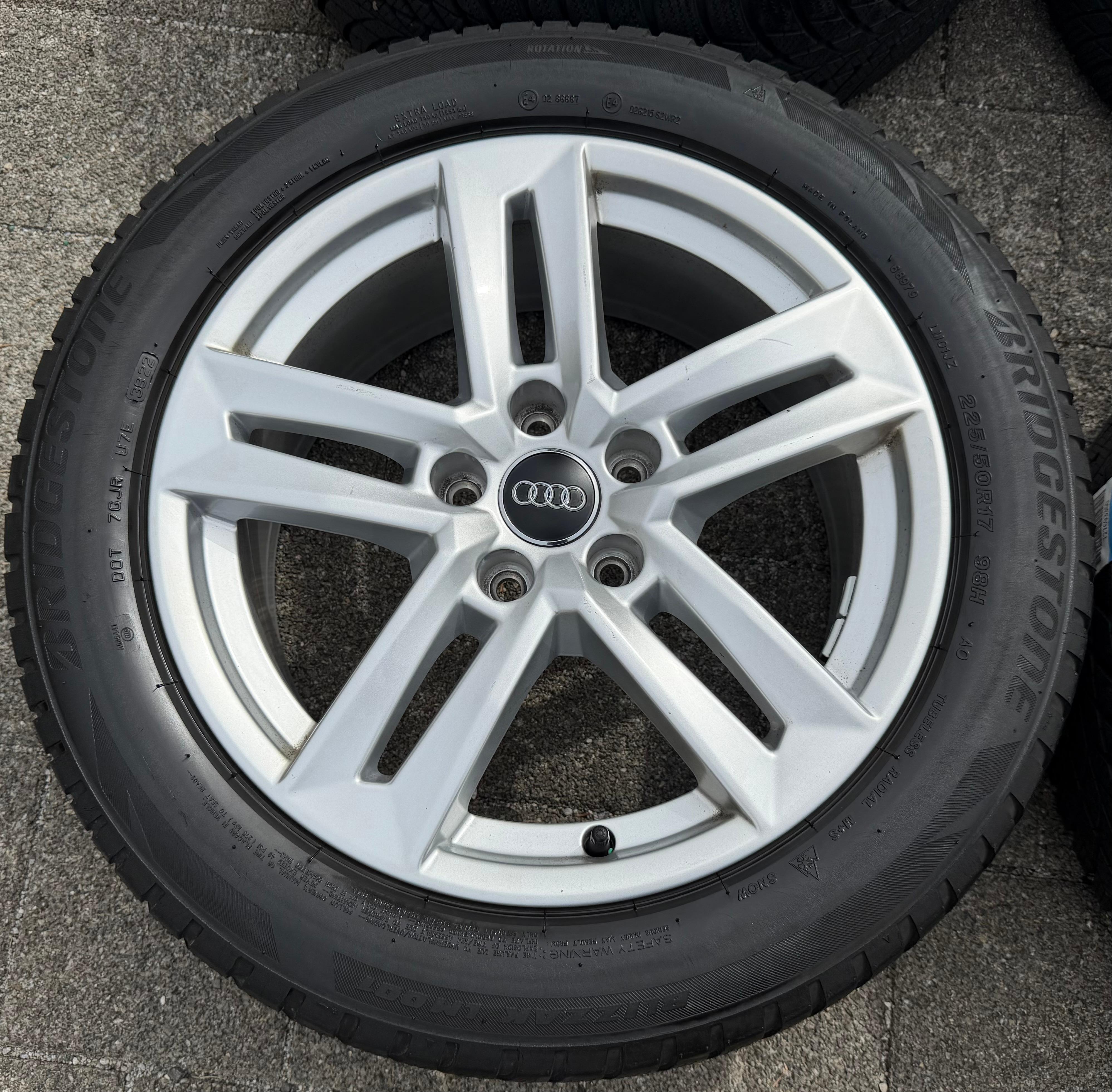 4 cerchi in lega originali da 17" Audi A4 8W B9 8W0601025P 7x17 ET42