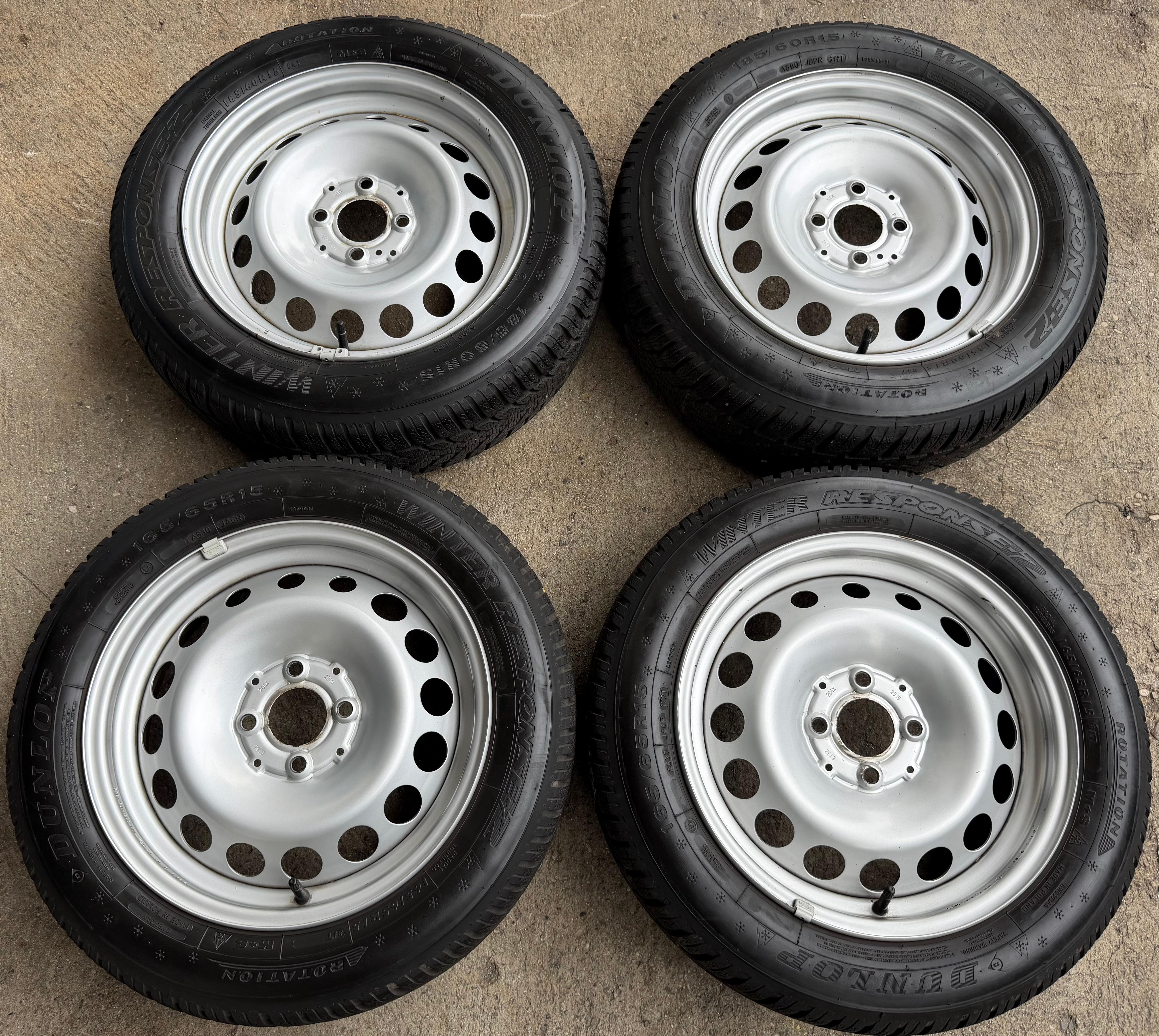4 Original Winterräder Smart 453 165/65R15 81T 185/60R15 84T Dunlop RDKS 2021