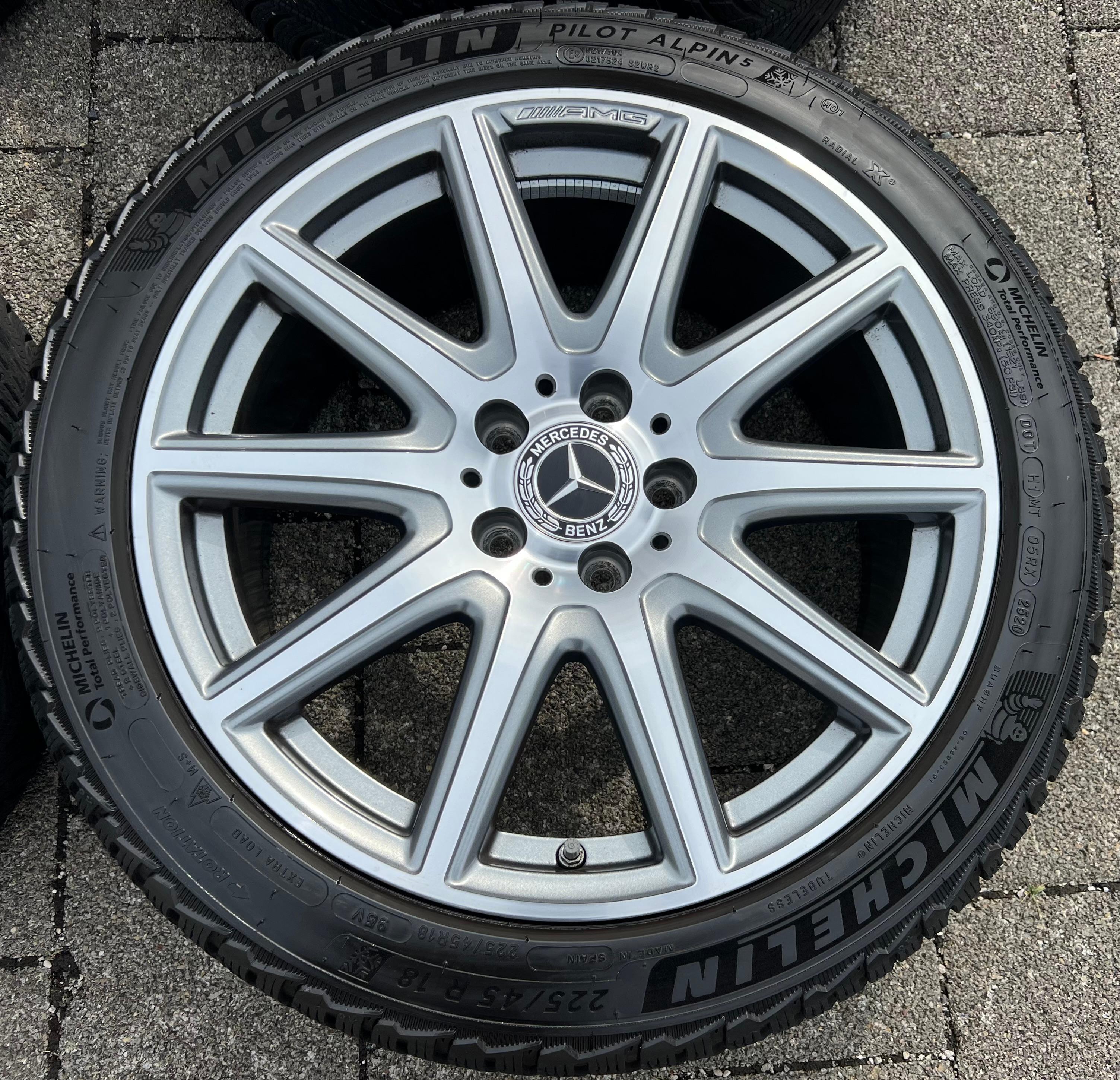 4 CERCHI INVERNALI ORIGINALI IN ALLUMINIO DA 18" MERCEDES CLASSE A F2A 177 CLASSE B F2B W247 CLA W118 A1774010600