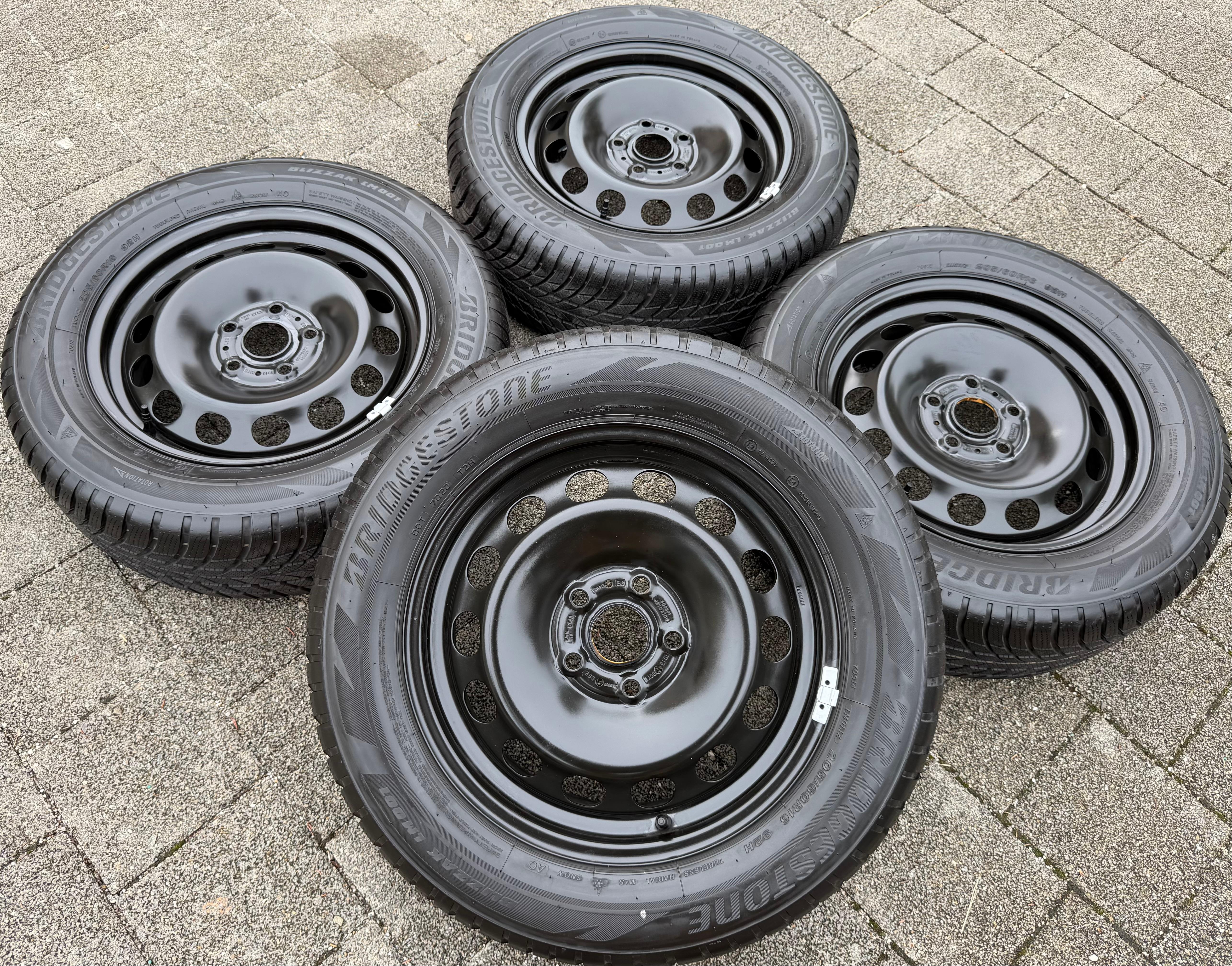 4 Winterräder Audi Q2 GA VW T-Roc Skoda Karoq 205/60R16 92H Bridgestone 5Q0601027AM