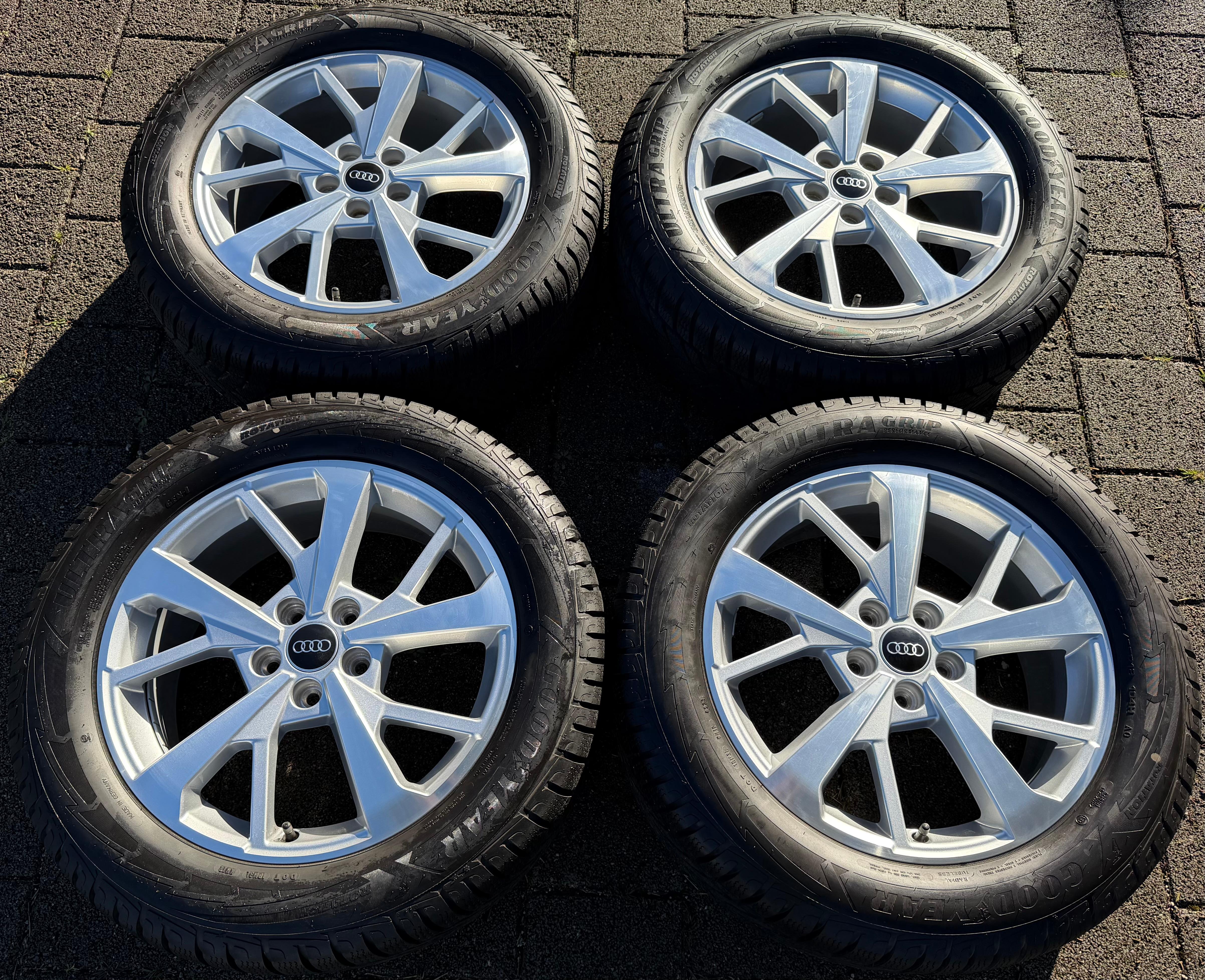 4 Original 18" Alu Winterräder Audi Q3 F3 83A 83A601025J 235/55R18 104H Goodyear