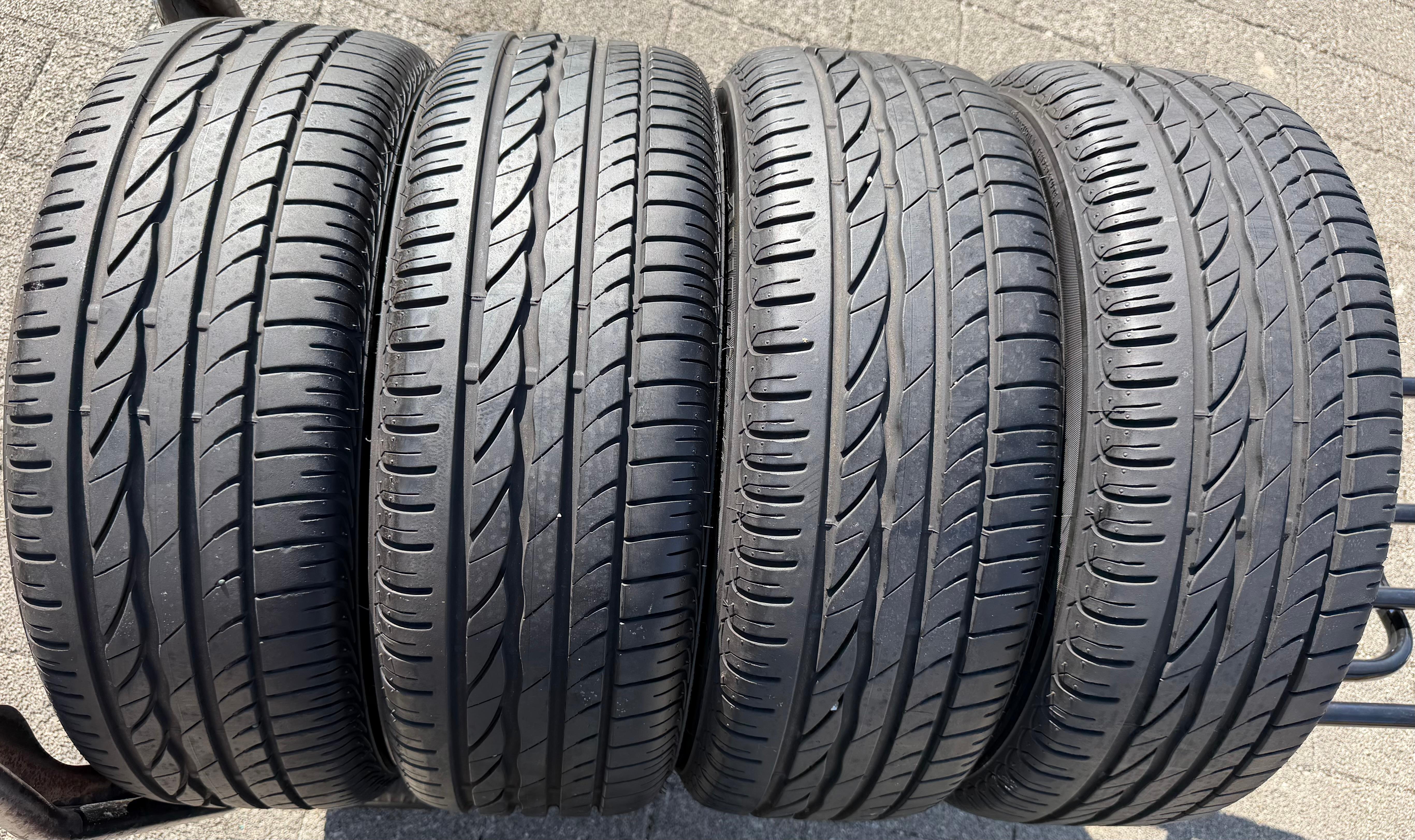 4 ruote estive originali in lega VW Golf 5 6 Touran Jetta Caddy 2K5601025G 205/55R16 94H
