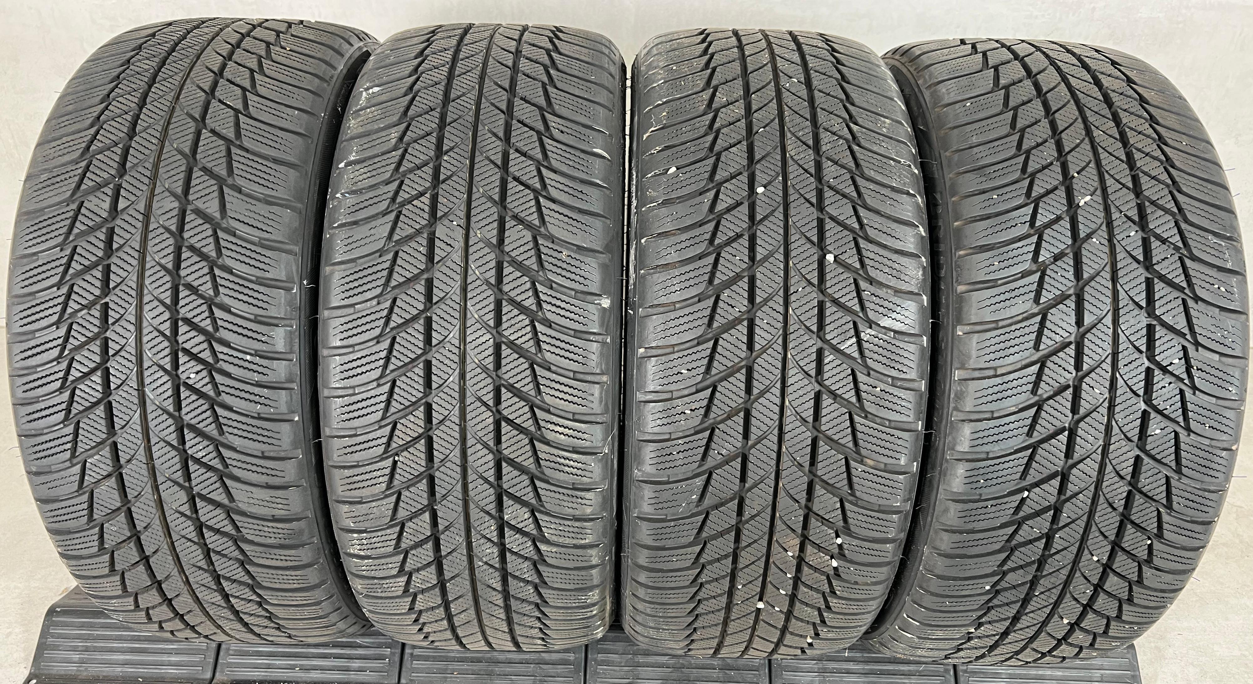 4 x 225/40R18 92V pneus hiver Bridgestone Blizzak LM001 Runflat 2x 7,5mm et 2x 6,5-7mm 2019 *.
