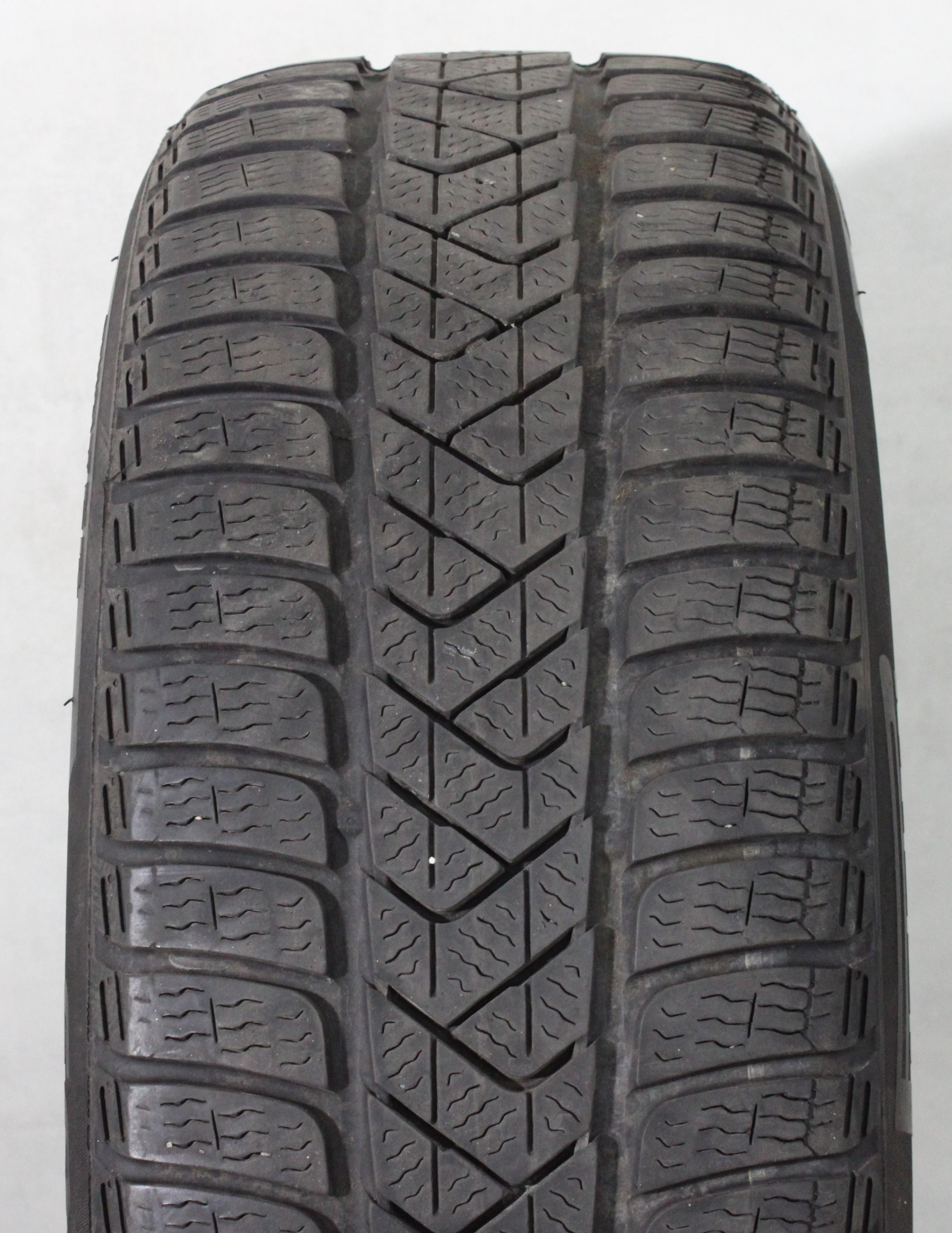 1 x 215/55R17 94H Winterreifen Pirelli Sottozero 3 5mm 2022 Seal
