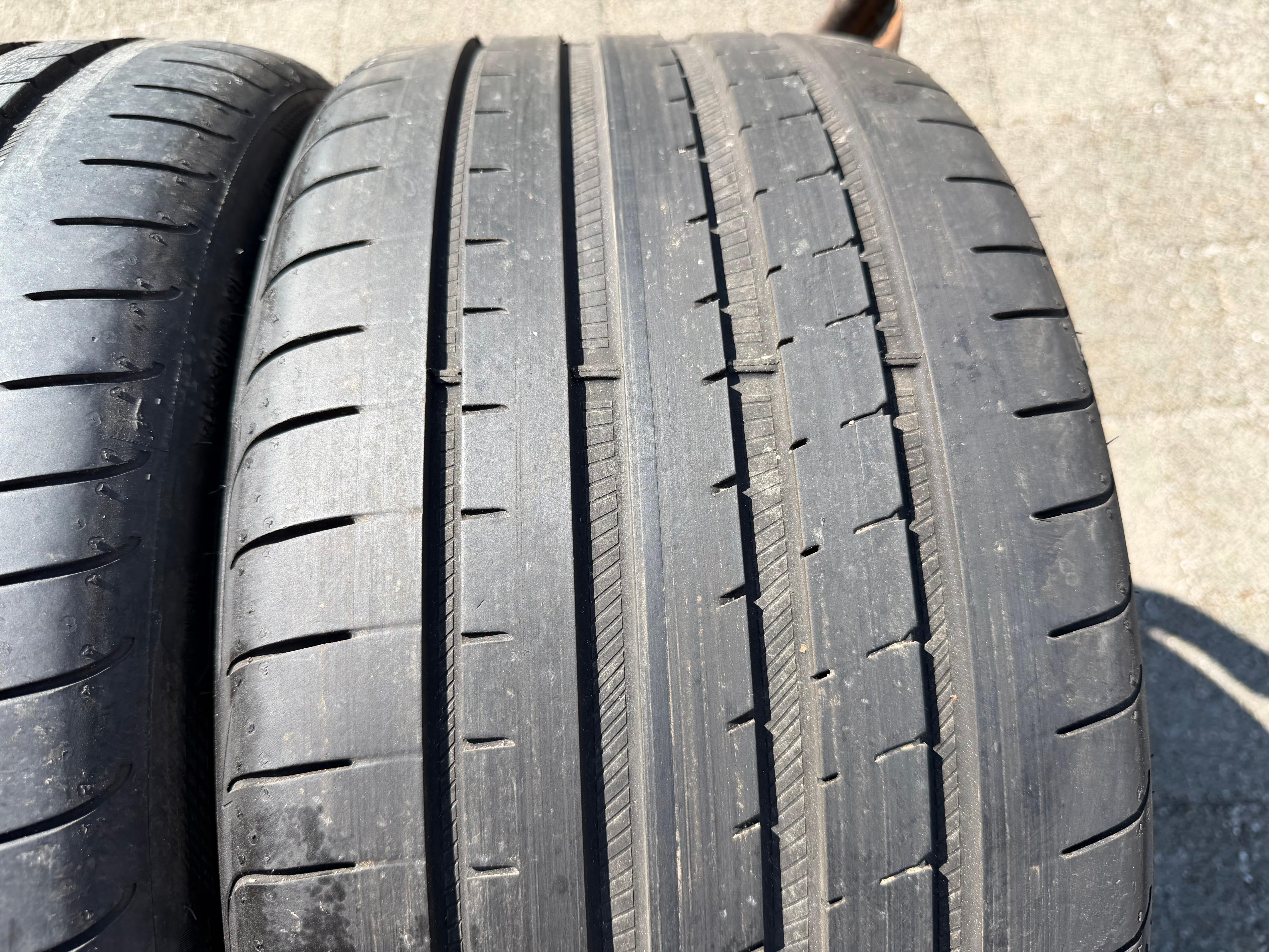 Cerchi estivi in alluminio da 4 OZ e 19" per Mercedes Classe C, CLK, CLC, SLK AMG con pneumatici Goodyear