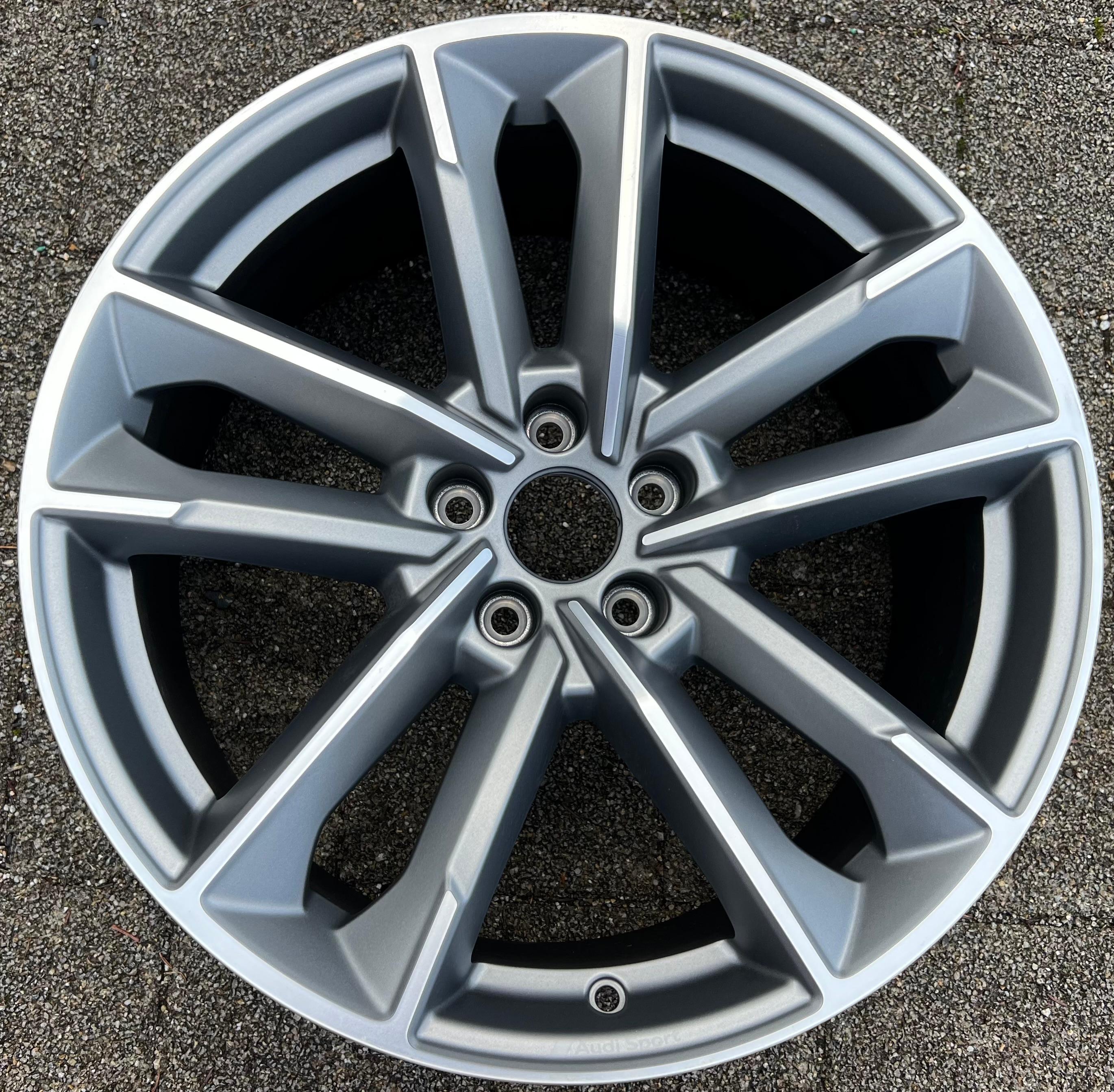 1X ORIGINAL 19" ALUFELGE FELGE AUDI A5 S5 F9 8W 8W0601025DC 8,5x19 ET32 FREIHAUS