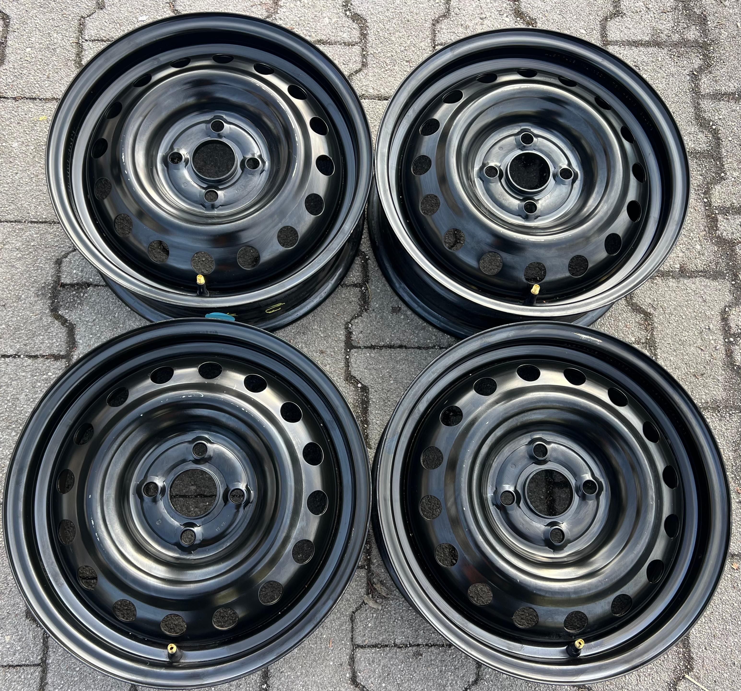 4 STAHLFELGEN 15" HYUNDAI i20 PB PBT 5,5x15 ET51