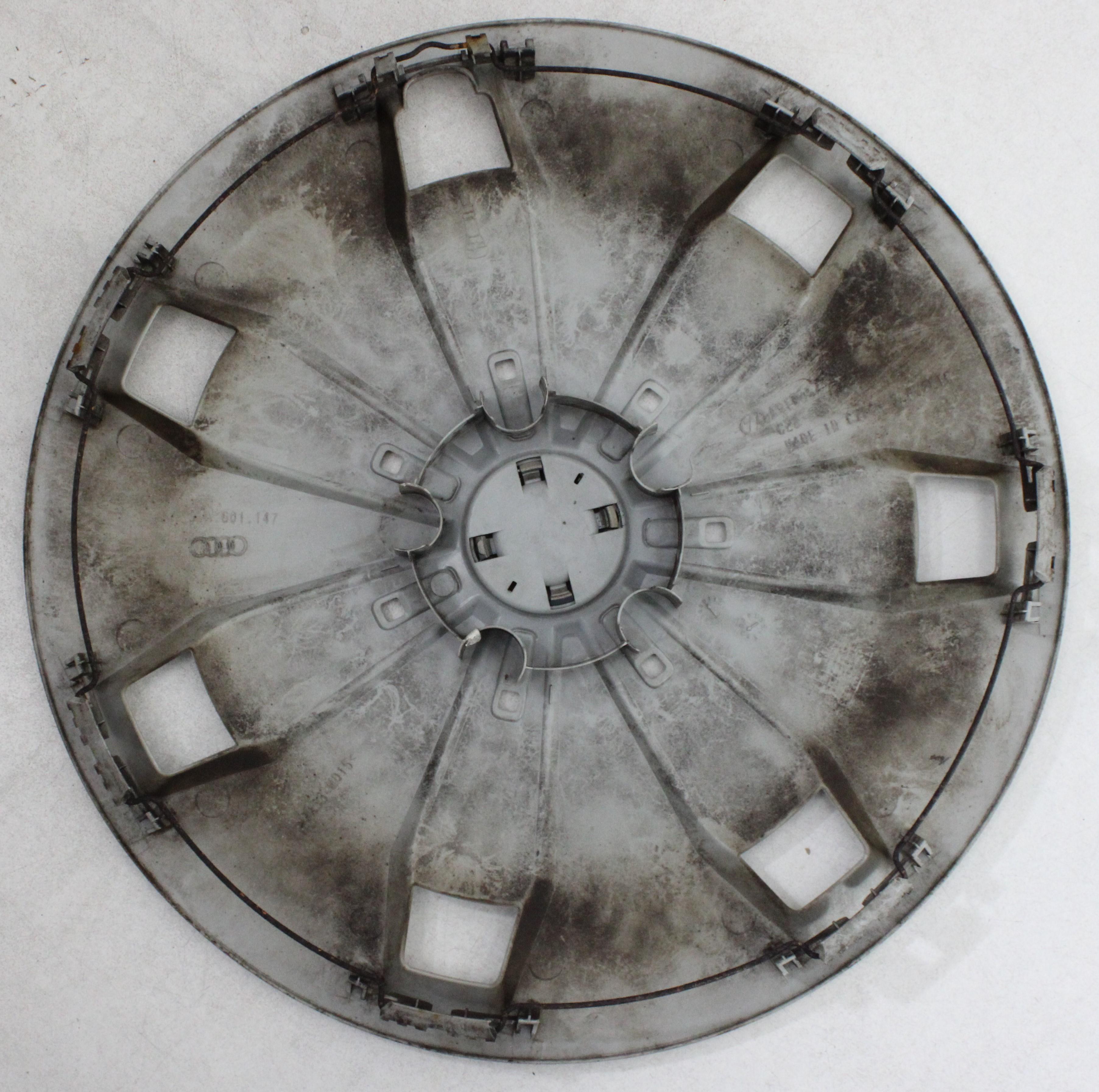 4x Original 16" Radkappen Audi A3 A4 Q2 81A601147 16 Zoll Radblenden