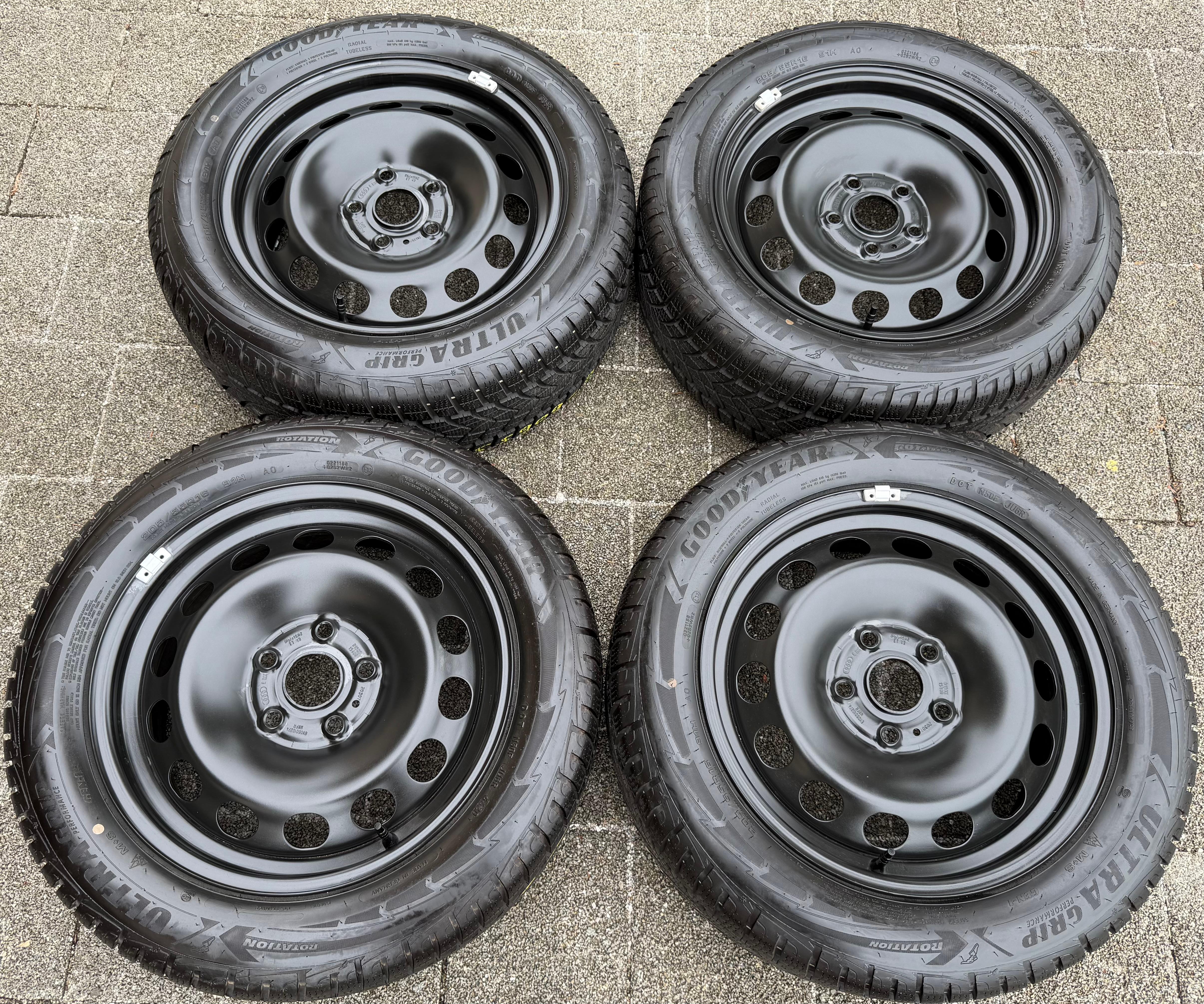 4 Winterräder Audi A3 8V Sportback Cabrio  205/55R16 91H Goodyear 8V0601027A