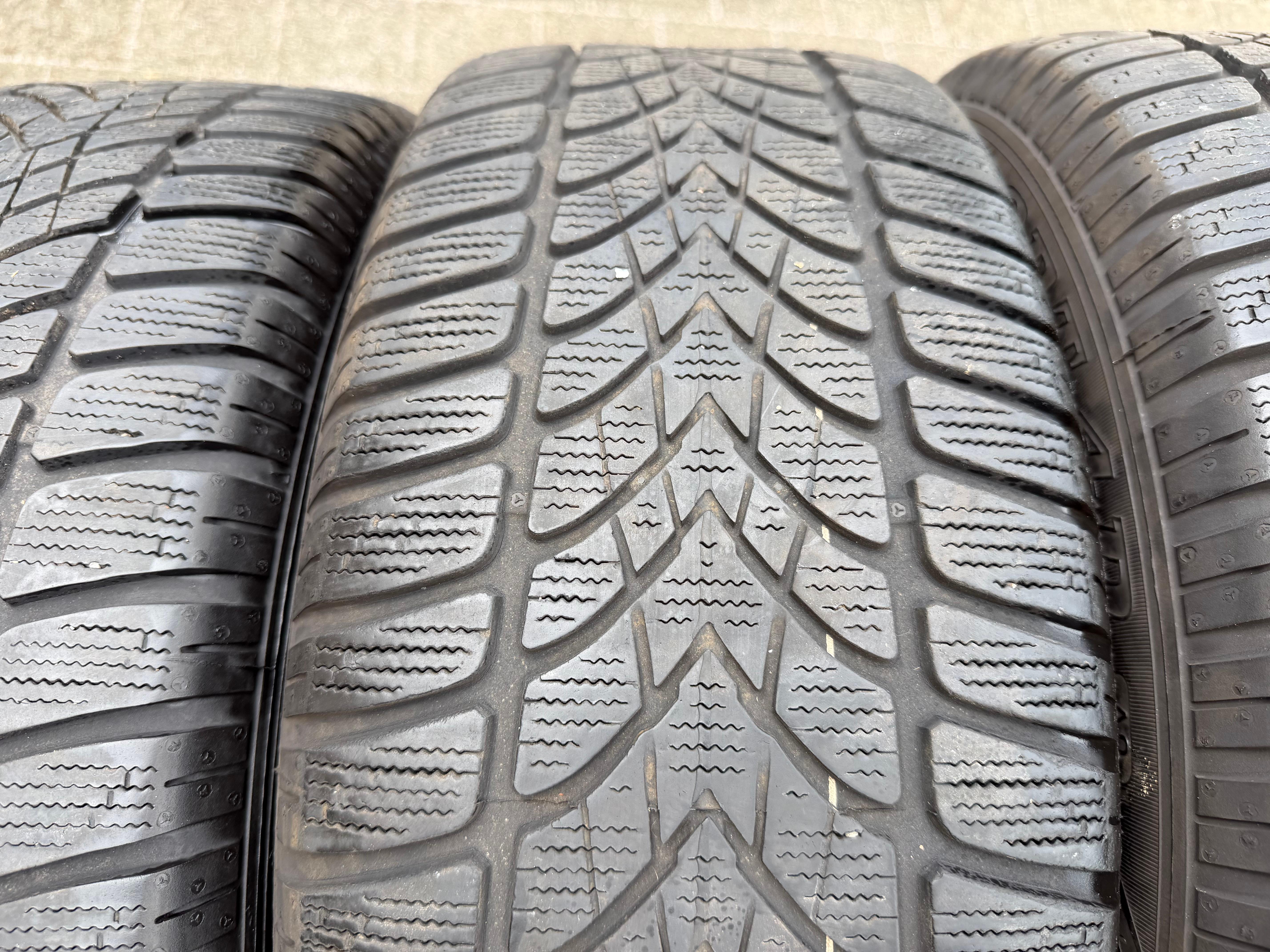 4 Original 17" Alu Winterräder Audi A4 B9 8W 8W0601025P 225/50R17 98H Dunlop