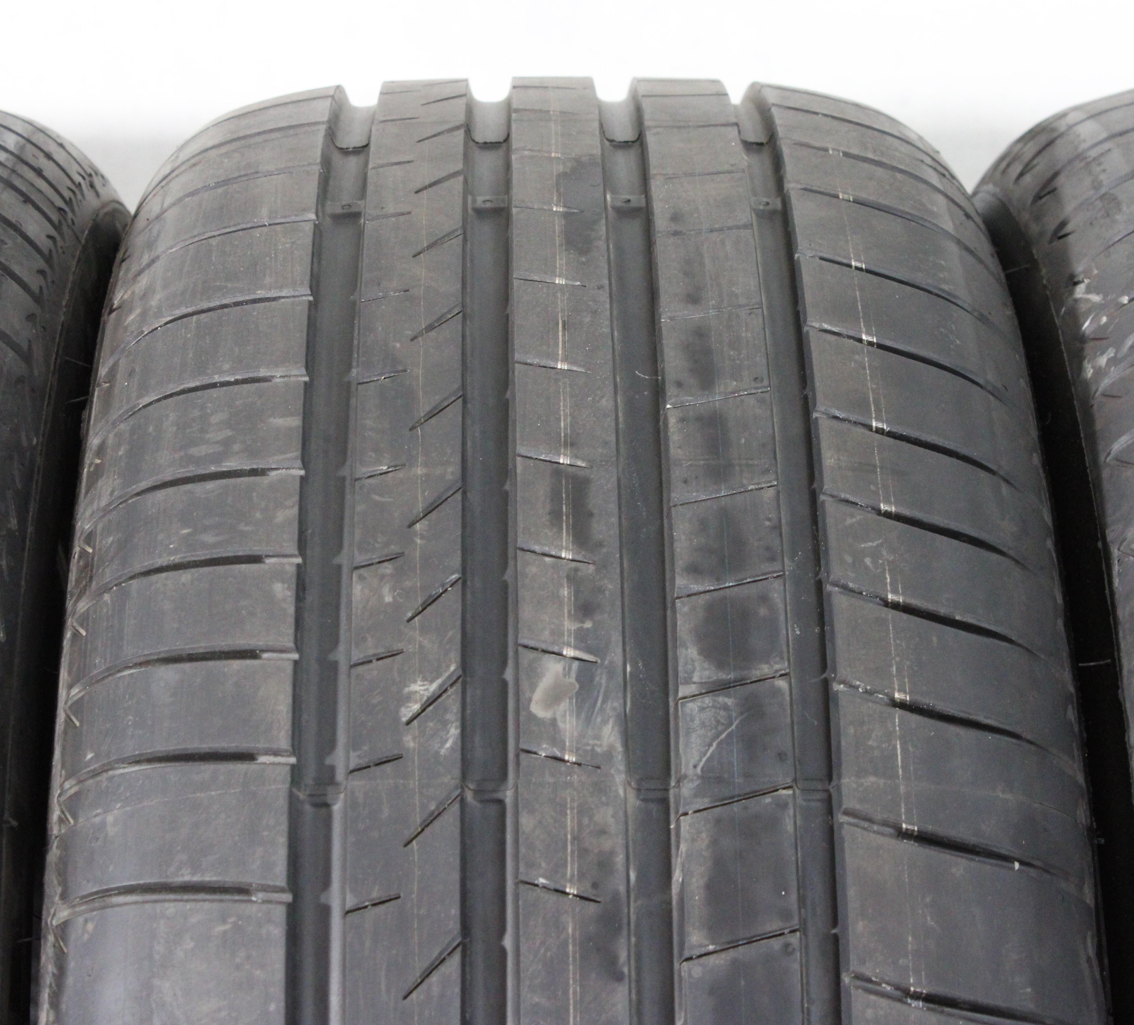 4 x 255/55R19 111H Sommerreifen Bridgestone Alenza 001 AO Volles Profil 2022