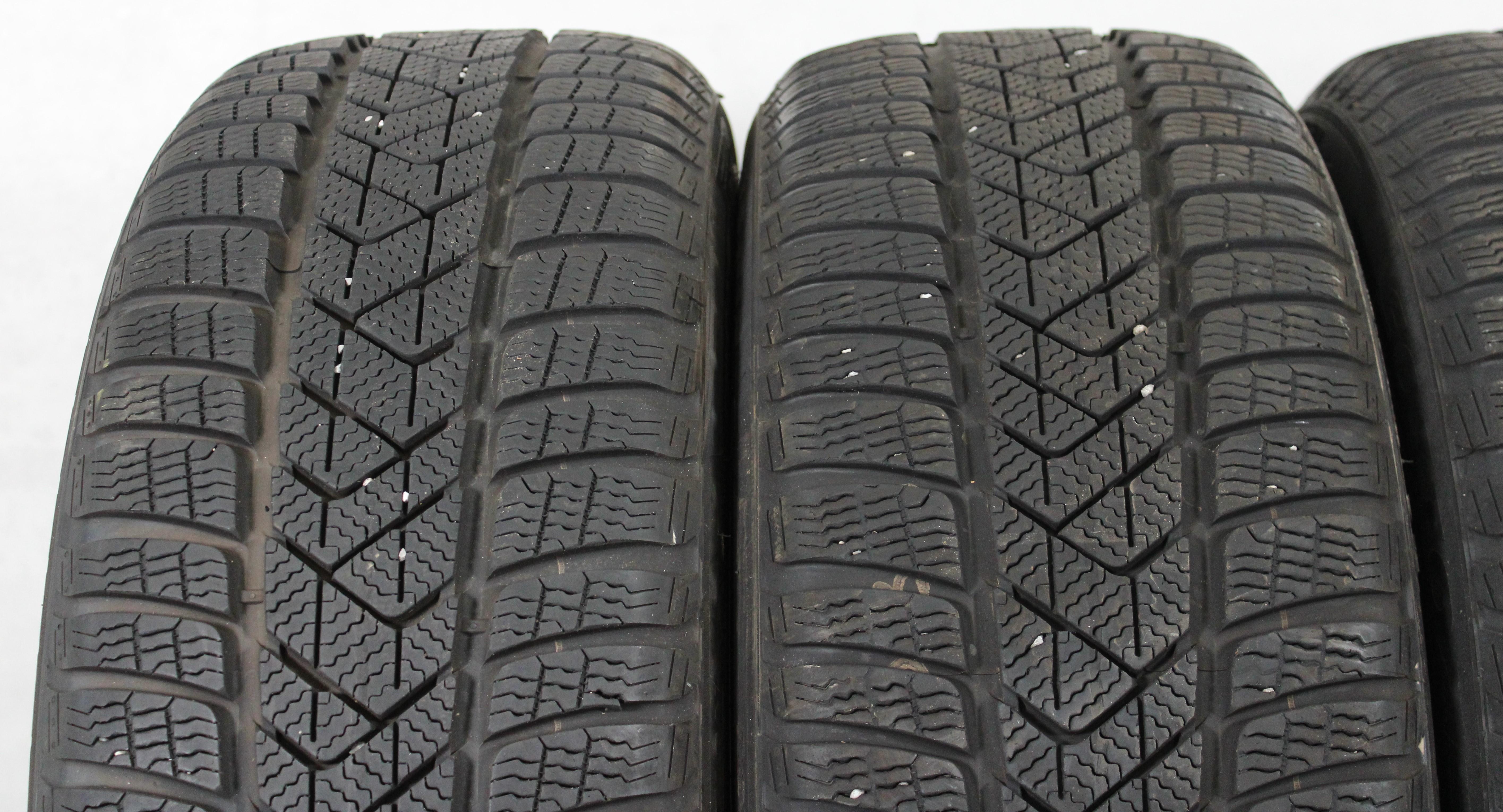 4 x 225/45R19 96V pneumatici invernali Pirelli Sottozero 3 Runflat 6,5-7mm 2x2019/2x2020 *