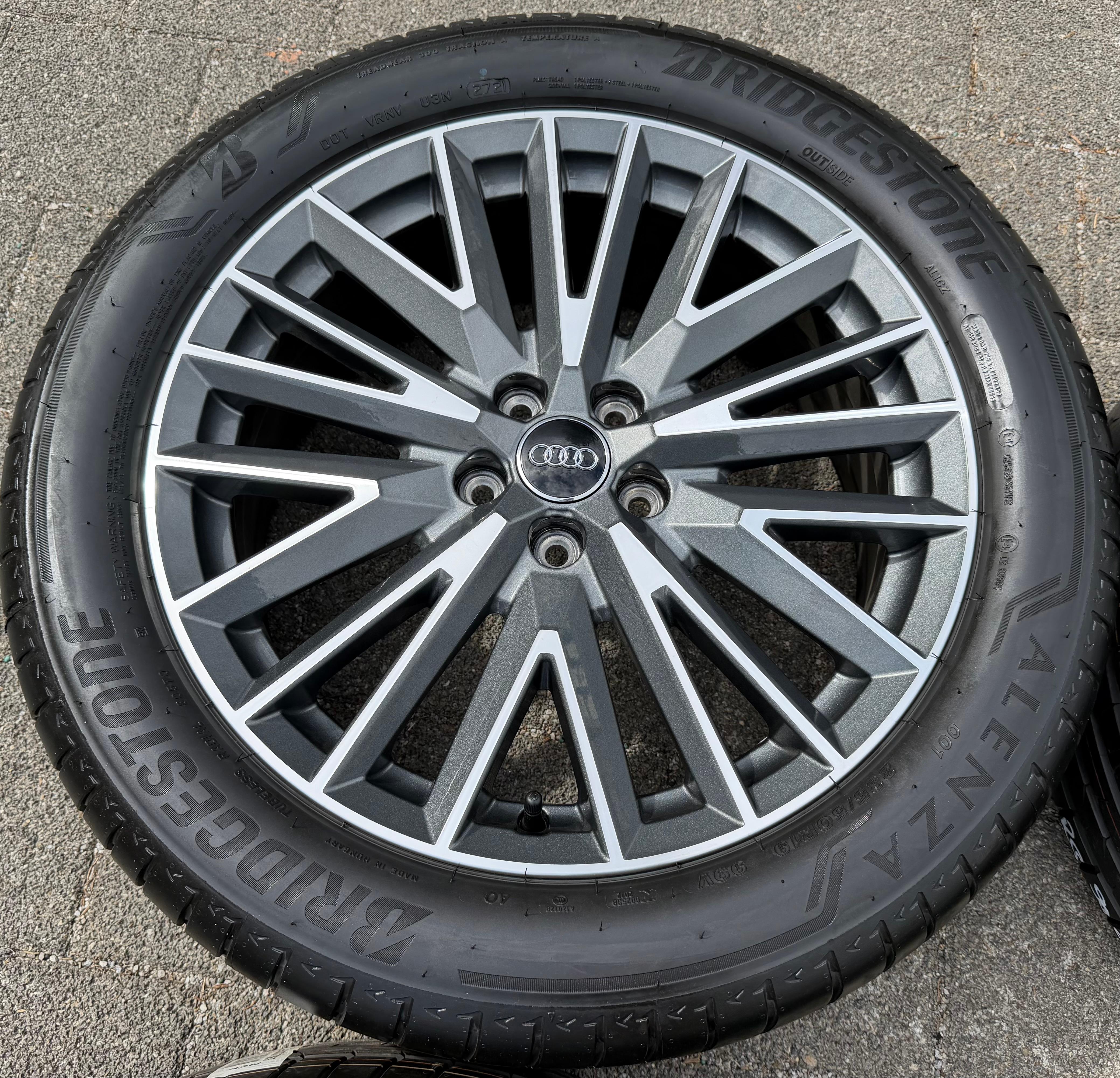 4 originele 19-inch aluminium zomerwielen voor Audi Q3 F3B 83A 83A601025L 235/50R19 99V Bridgestone