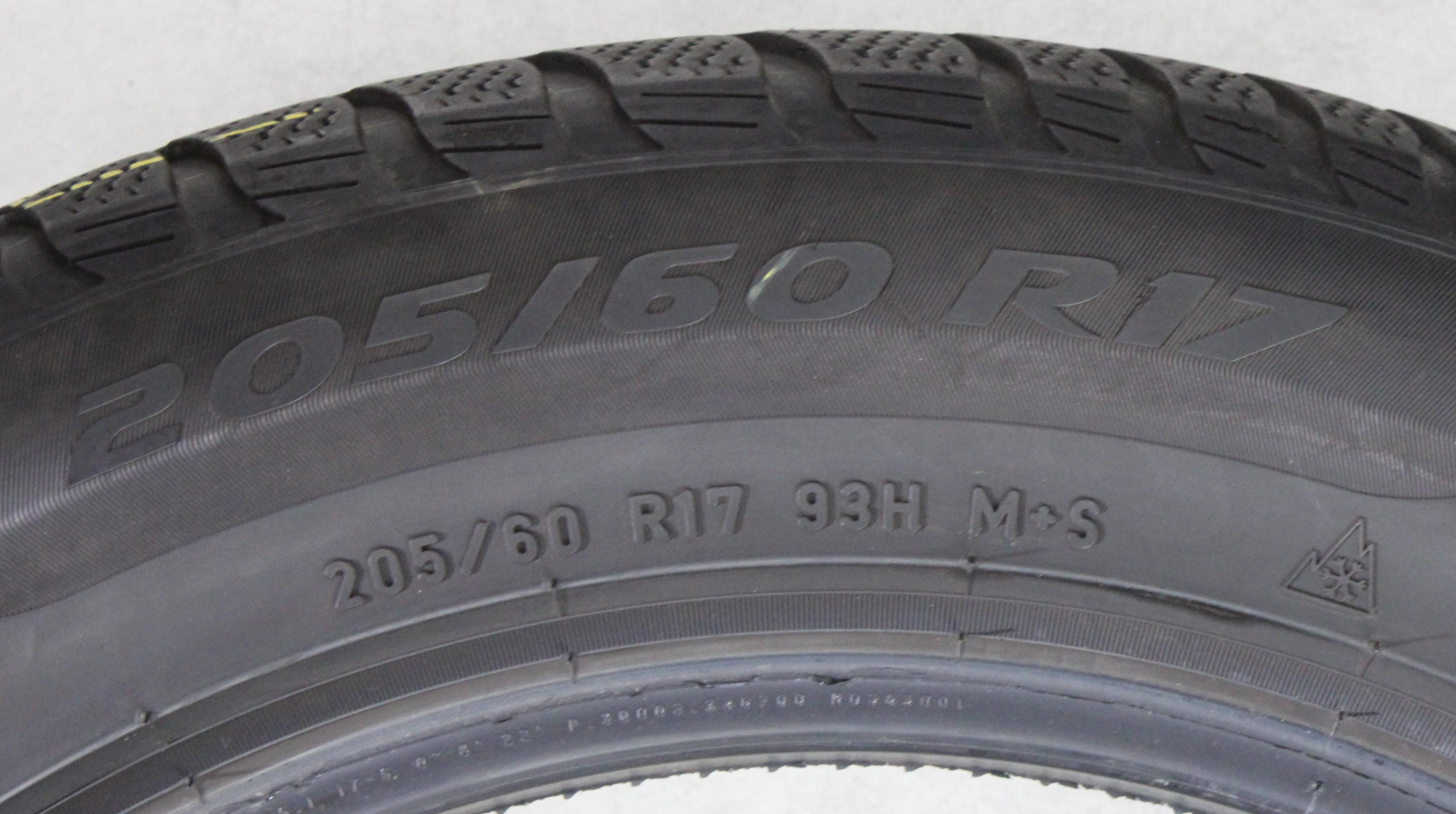 2 x 205/60R17 93H Winterreifen Pirelli Sottozero 3 * 6mm 2022