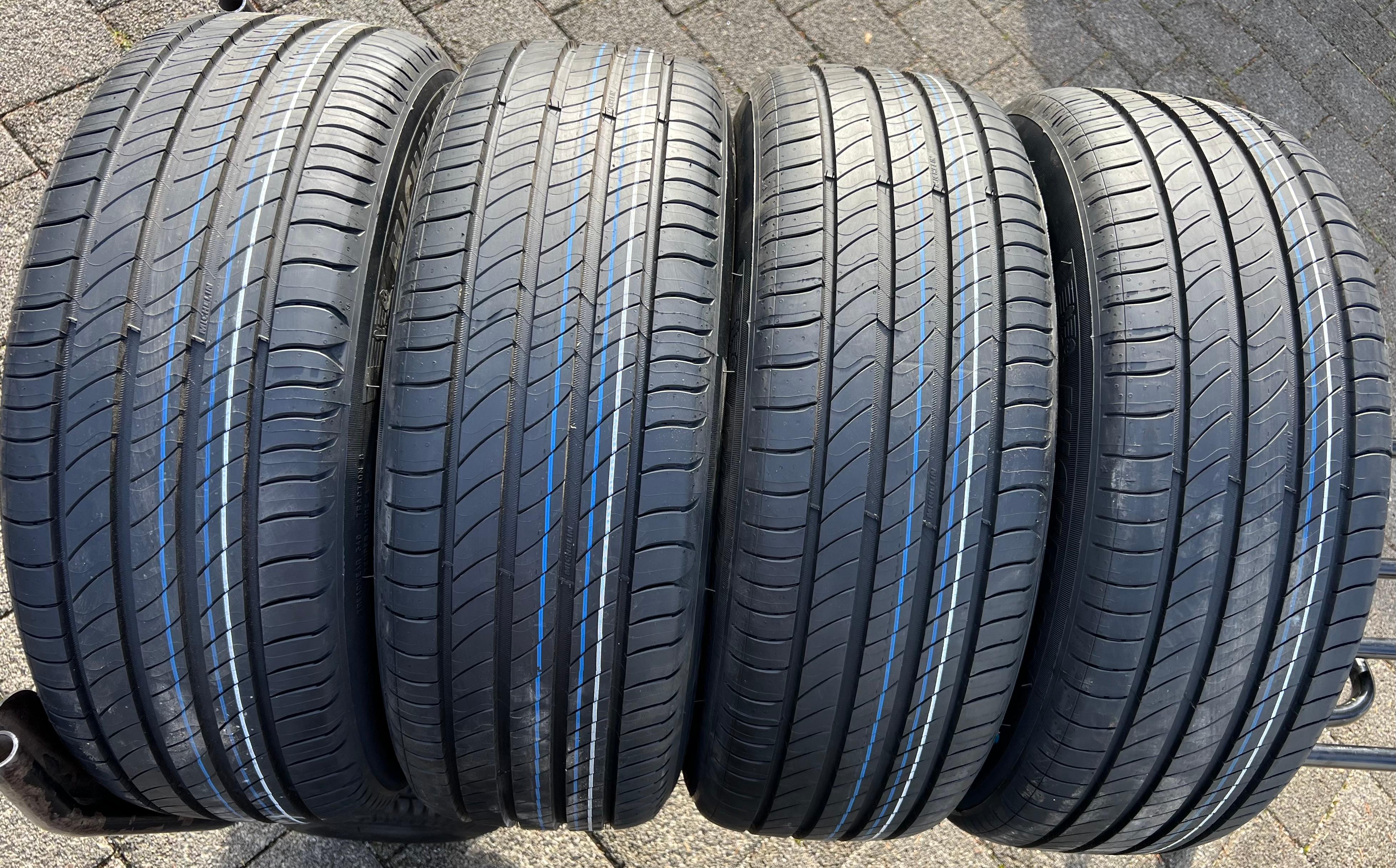 4 ORIGINAL 17" ALU SOMMERRÄDER AUDI Q2 215/55R17 94V MICHELIN 2024 NEU FREIHAUS