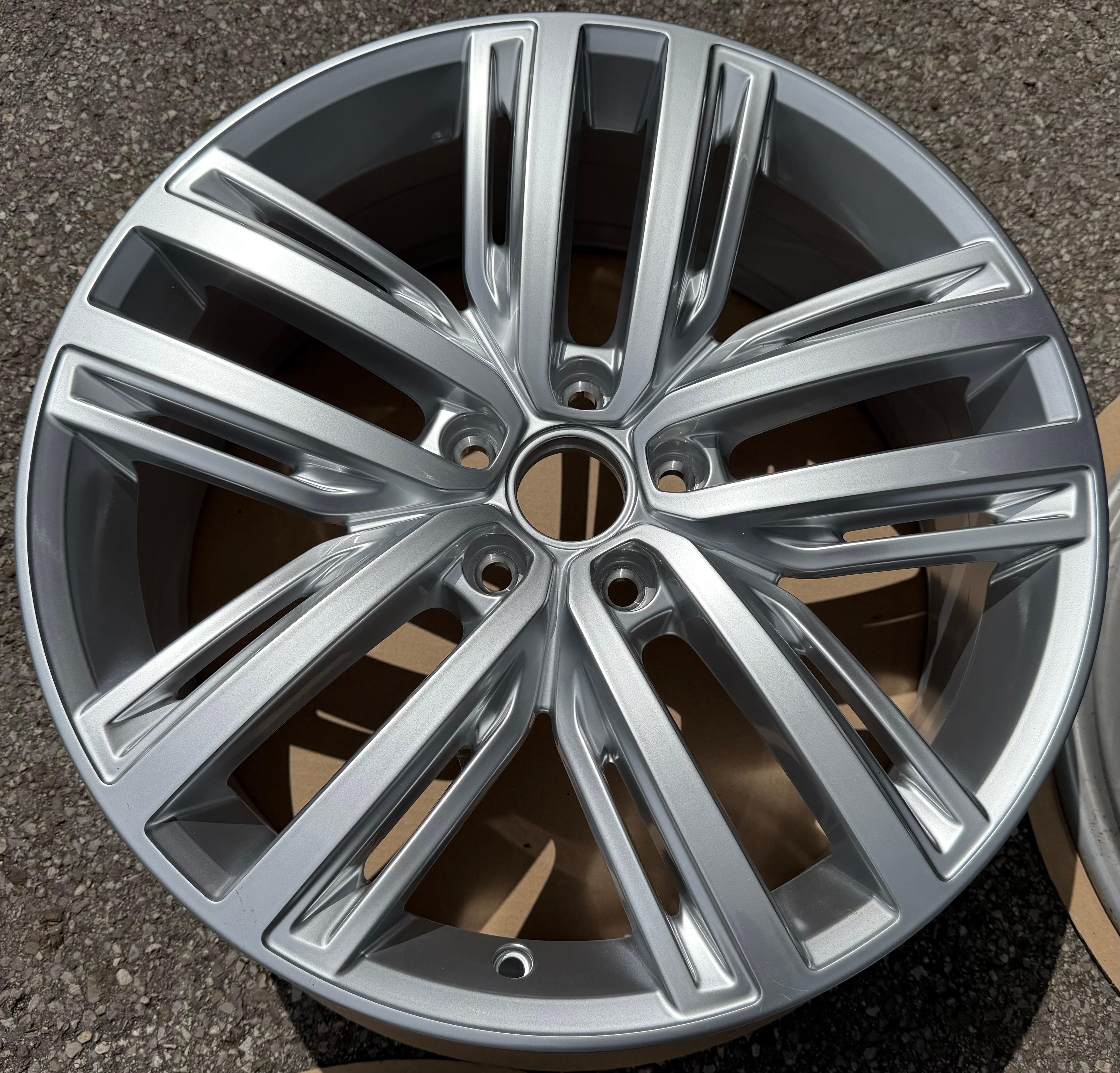 4 llantas de aleación originales de 19" para VW Tiguan II 5NA, 7x19 ET43, 5NA601025N, Auckland, nuevas