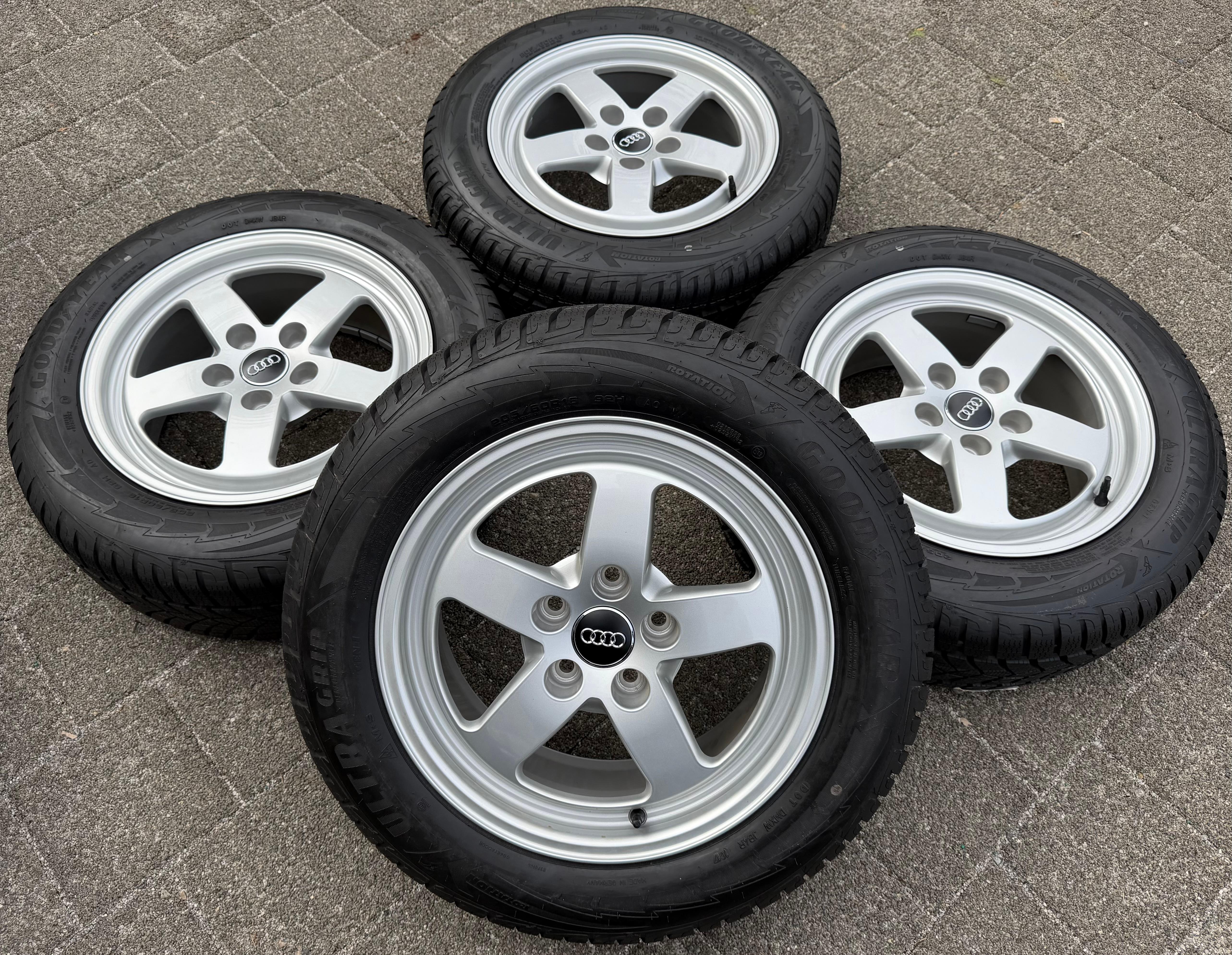 4 Original Alu Winterräder Audi A4 B9 8W 205/60R16 92H 8W0601025 Goodyear