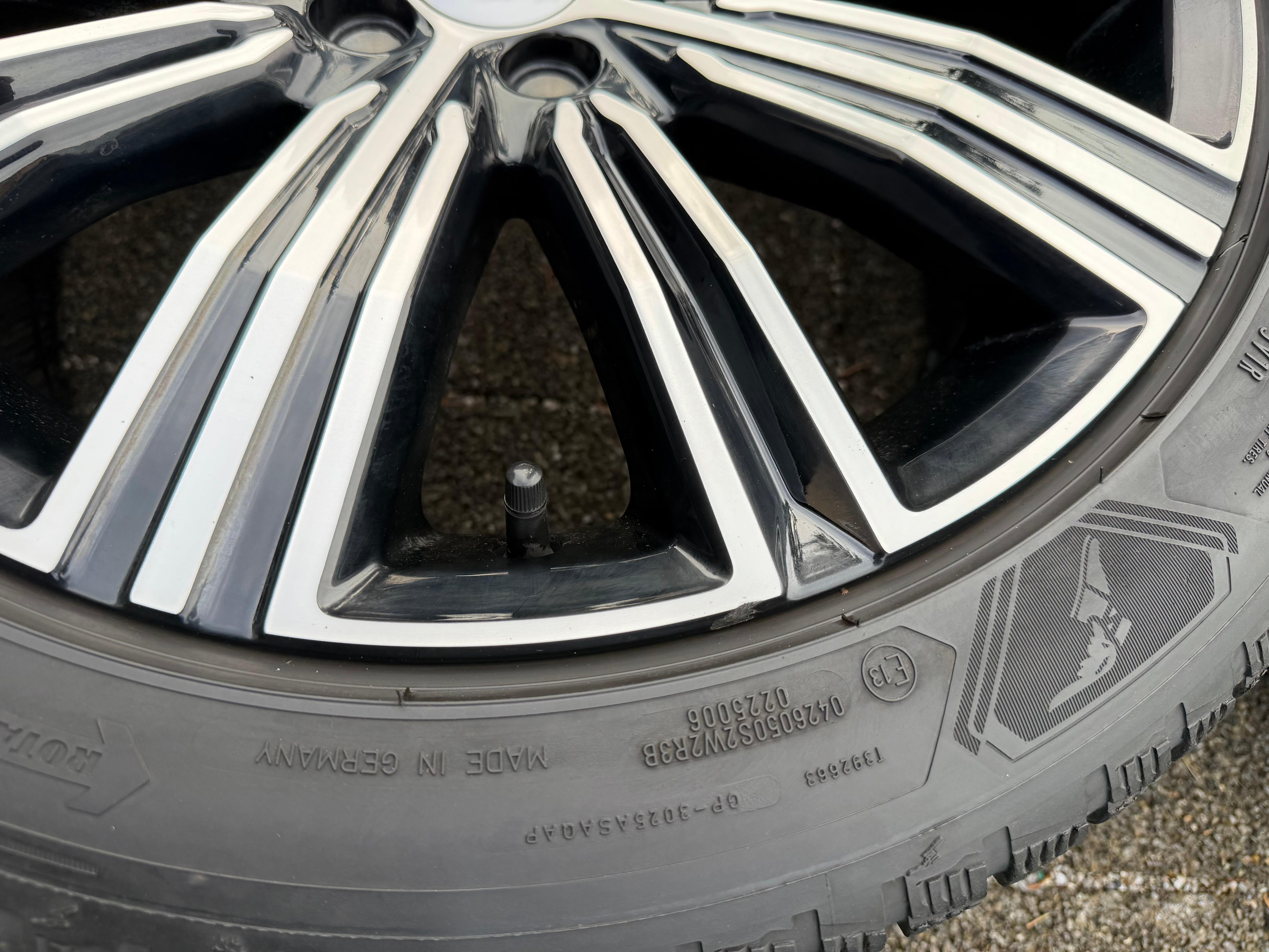 4 ruedas de invierno de aleación originales de 18" VOLVO S60 V60 235/45R18 98V 31471312 2025