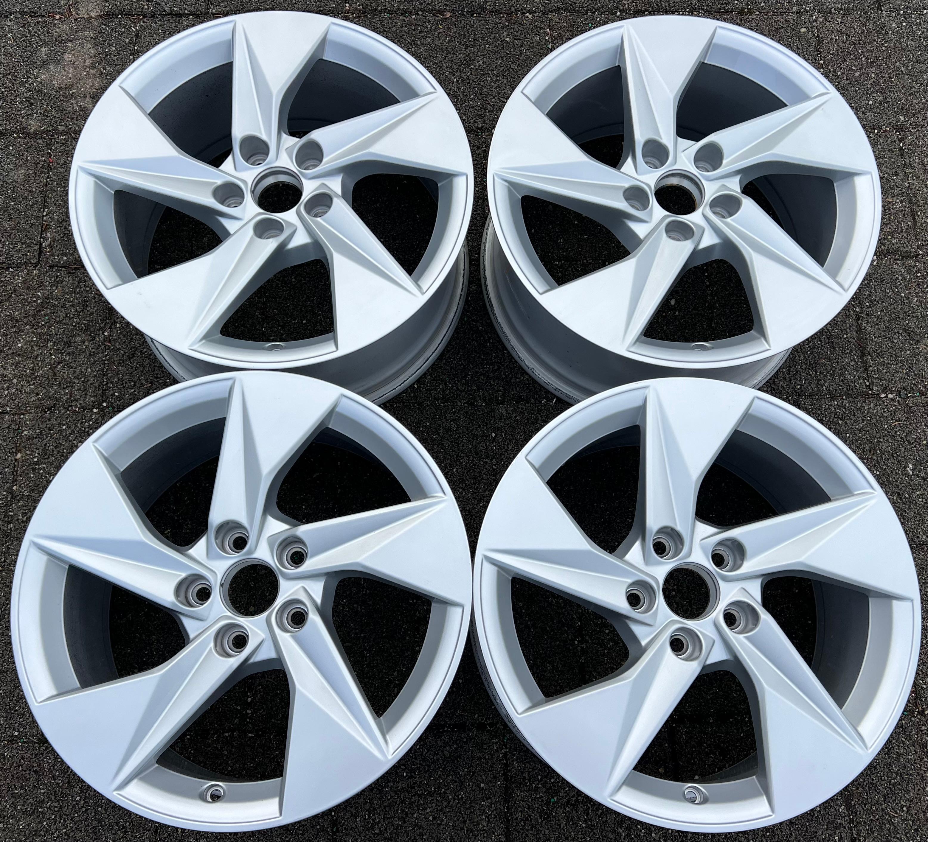 4 ORIGINAL 17" ALUFELGEN FELGEN AUDI A3 8Y 8Y0601025A 8x17 ET46 FREIHAUS