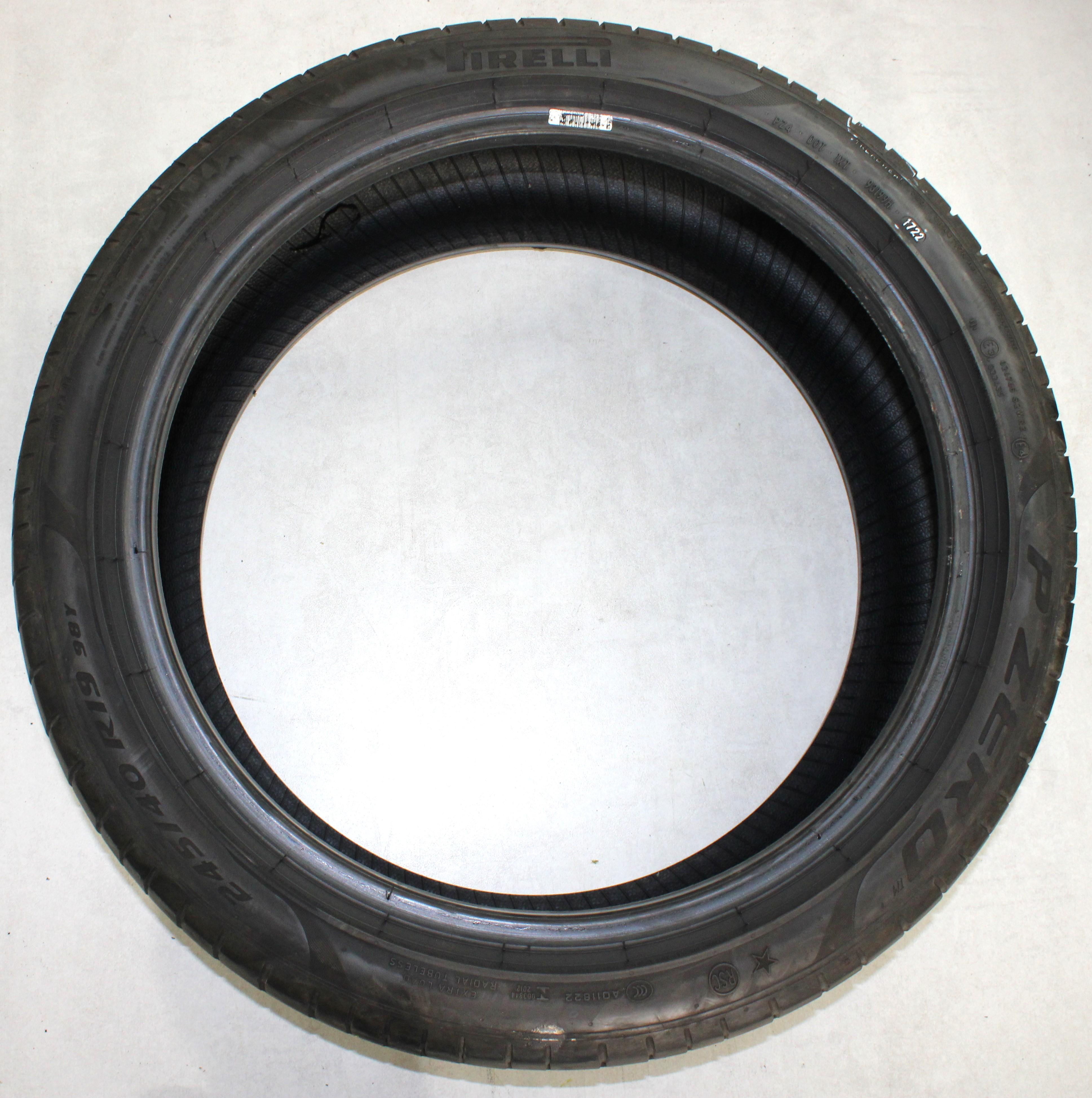 1 x 245/40R19 98Y Neumático de verano Pirelli Pzero PZ4 Runflat 5mm 2022 *