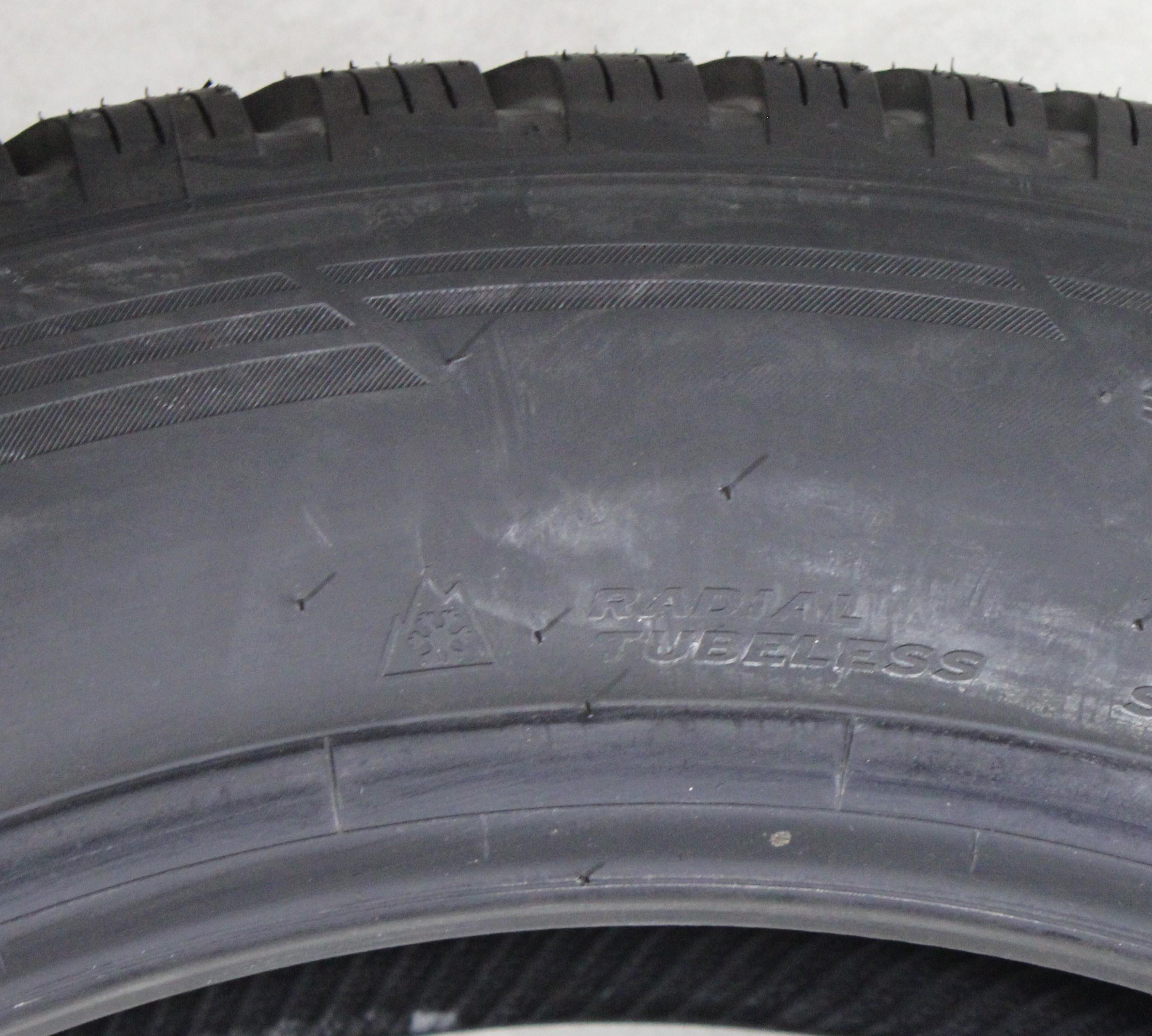 4 x 235/55R19 105V Winterreifen Hankook Winter I*Cept Evo 3 X Volles Profil 2021