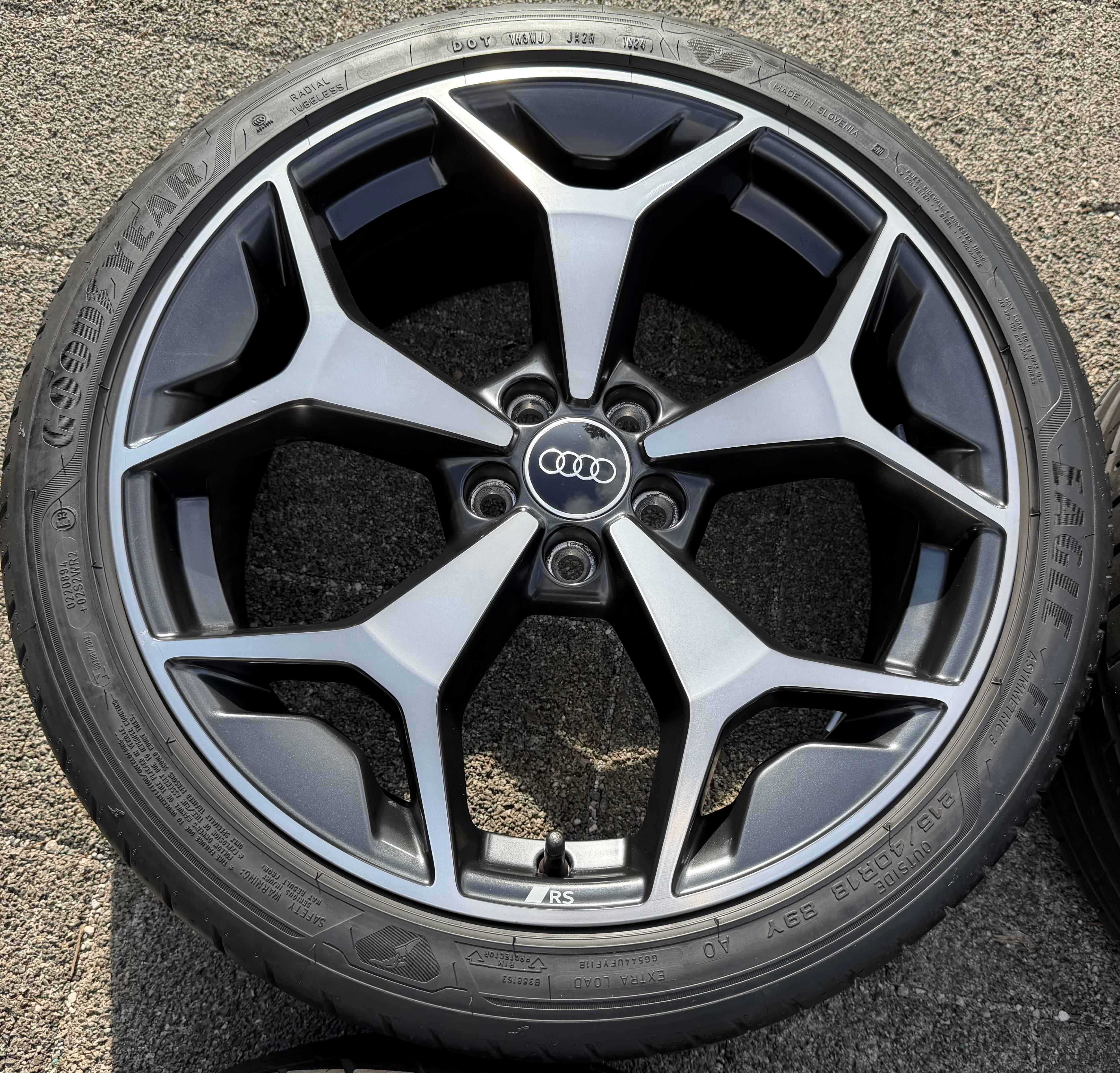 4 Original 18" Alu Sommerräder Audi A1 S1 GB 82A601025AS 215/40R18 89Y Goodyear