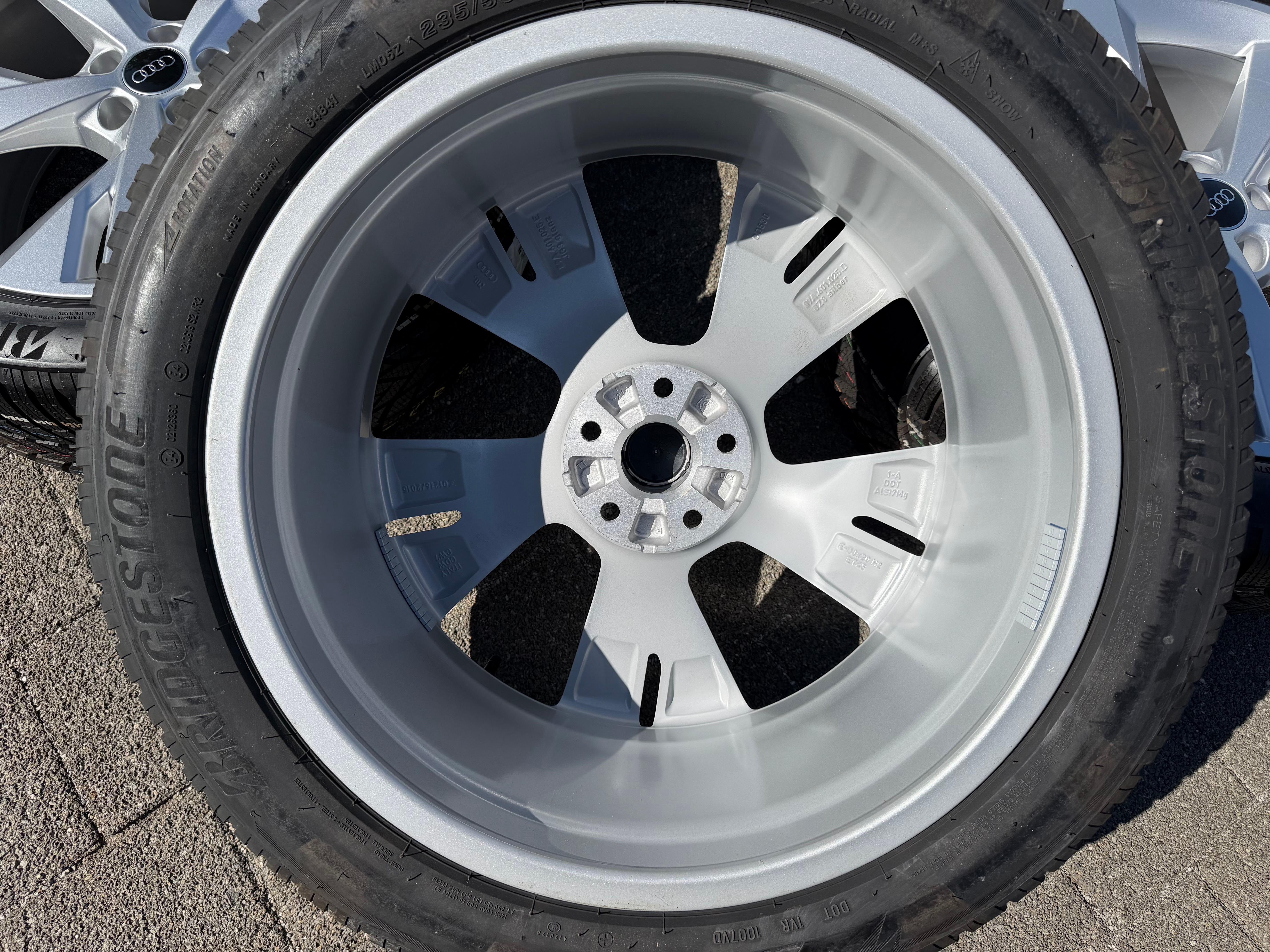 4 llantas de aluminio originales de invierno de 20" para Audi Q4 E-Tron, 235/50R20 101T y 255/45R20 101T, NUEVAS