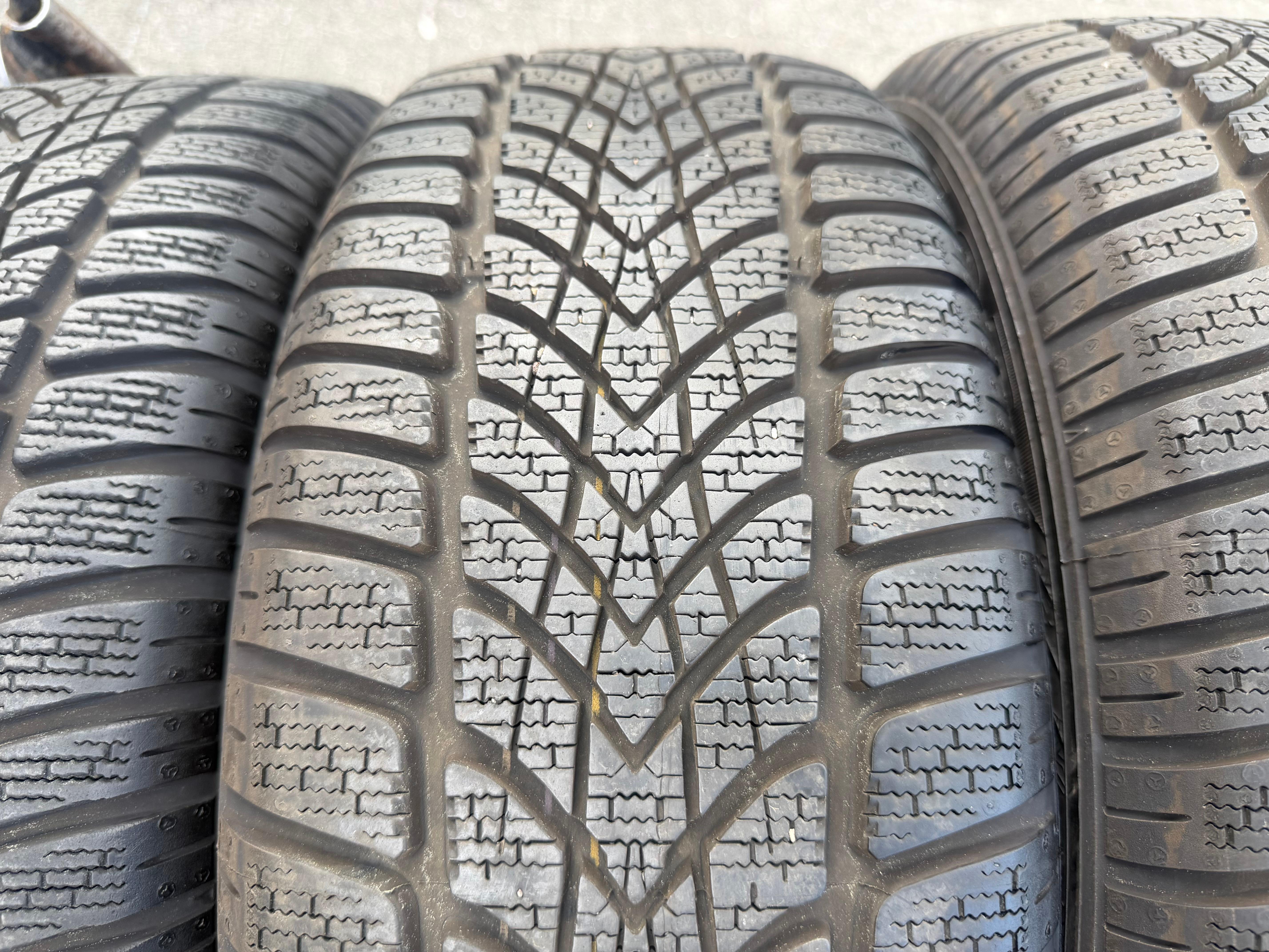 4 Winterräder VW Golf 7 Audi A3 8V Seat Leon 5F Skoda Octavia 5E 205/55R16 91H Dunlop