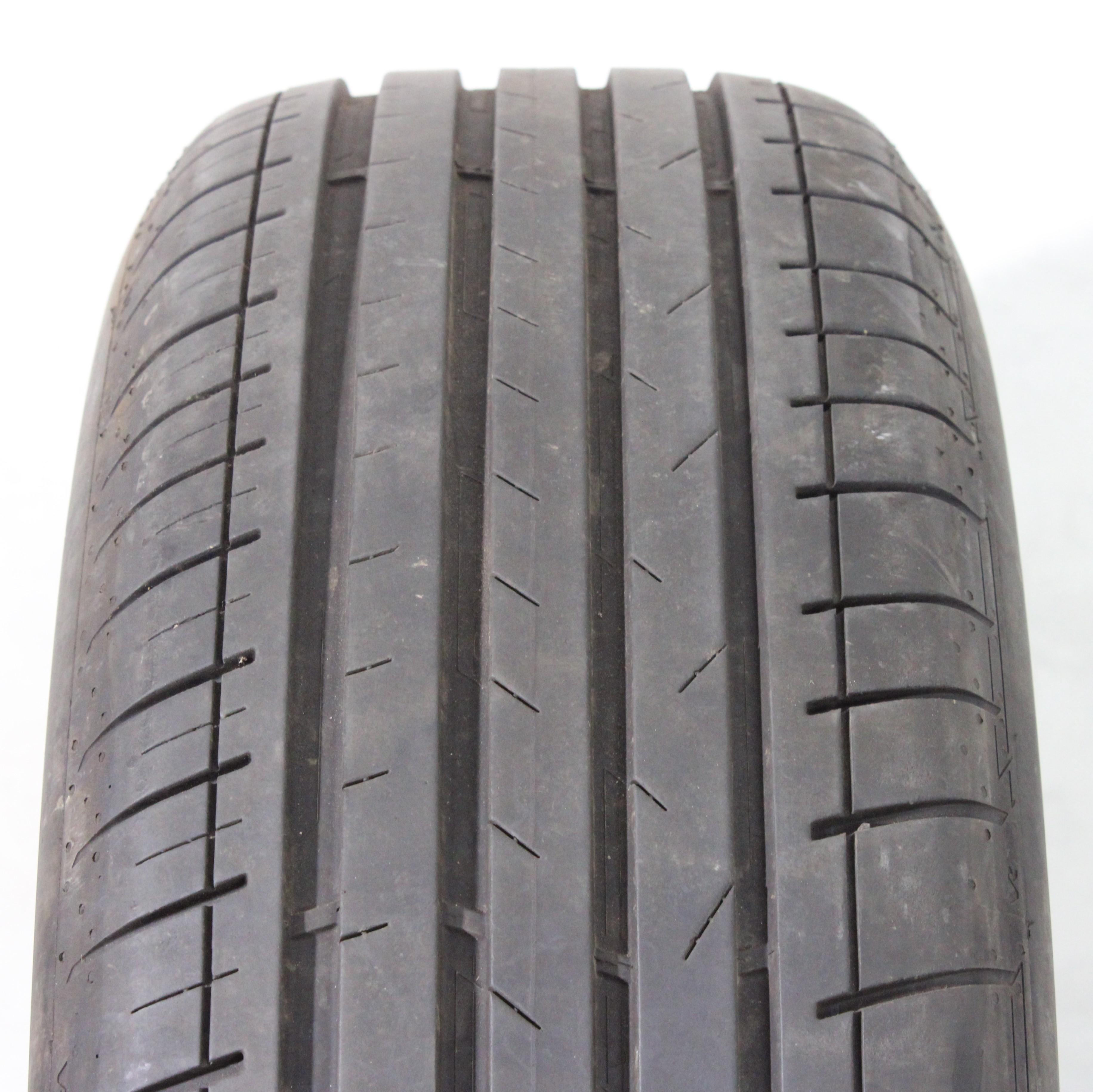 1 neumático de verano 205/60R17 97W Vredestein Ultrac 1* 5,5 mm 2025