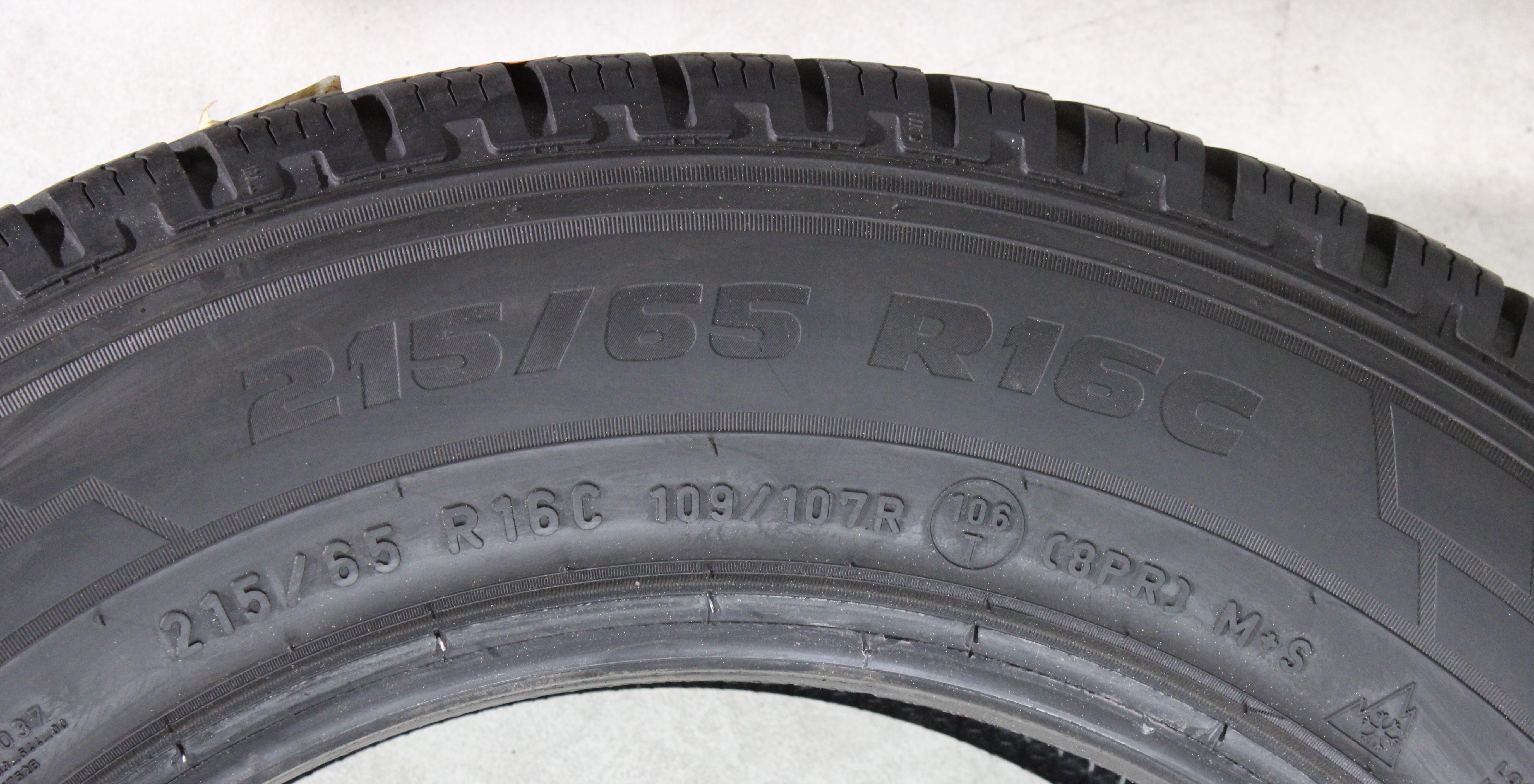 2 x 215/65R16C 109/107R Winterreifen Pirelli Carrier Winter 8mm 2020