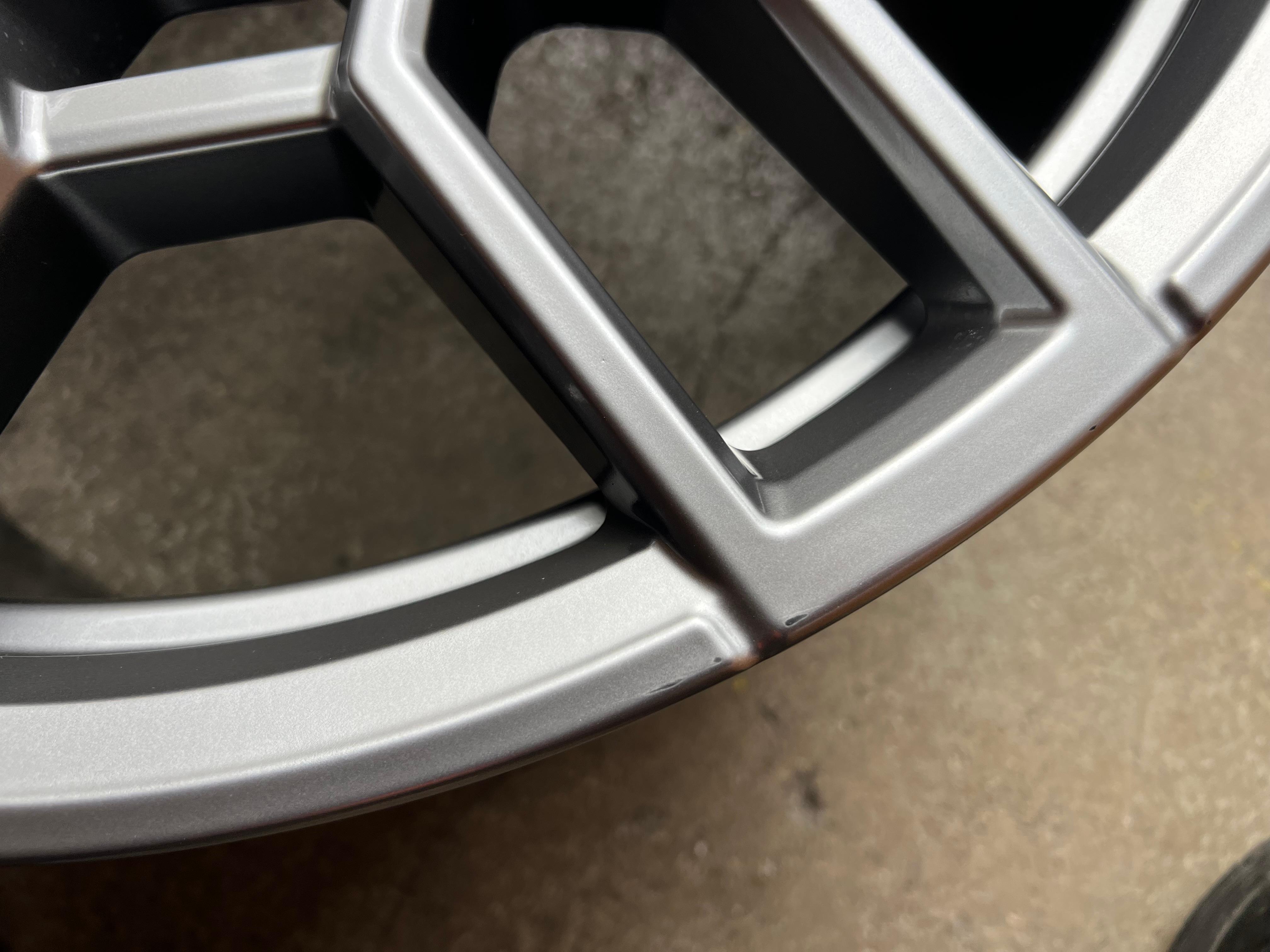 1 X LLANTAS ORIGINALES ALUMINIO 21" BMW XM G09 1543986 STYLING 918M 10,5x21 ET42 FREIHAUS