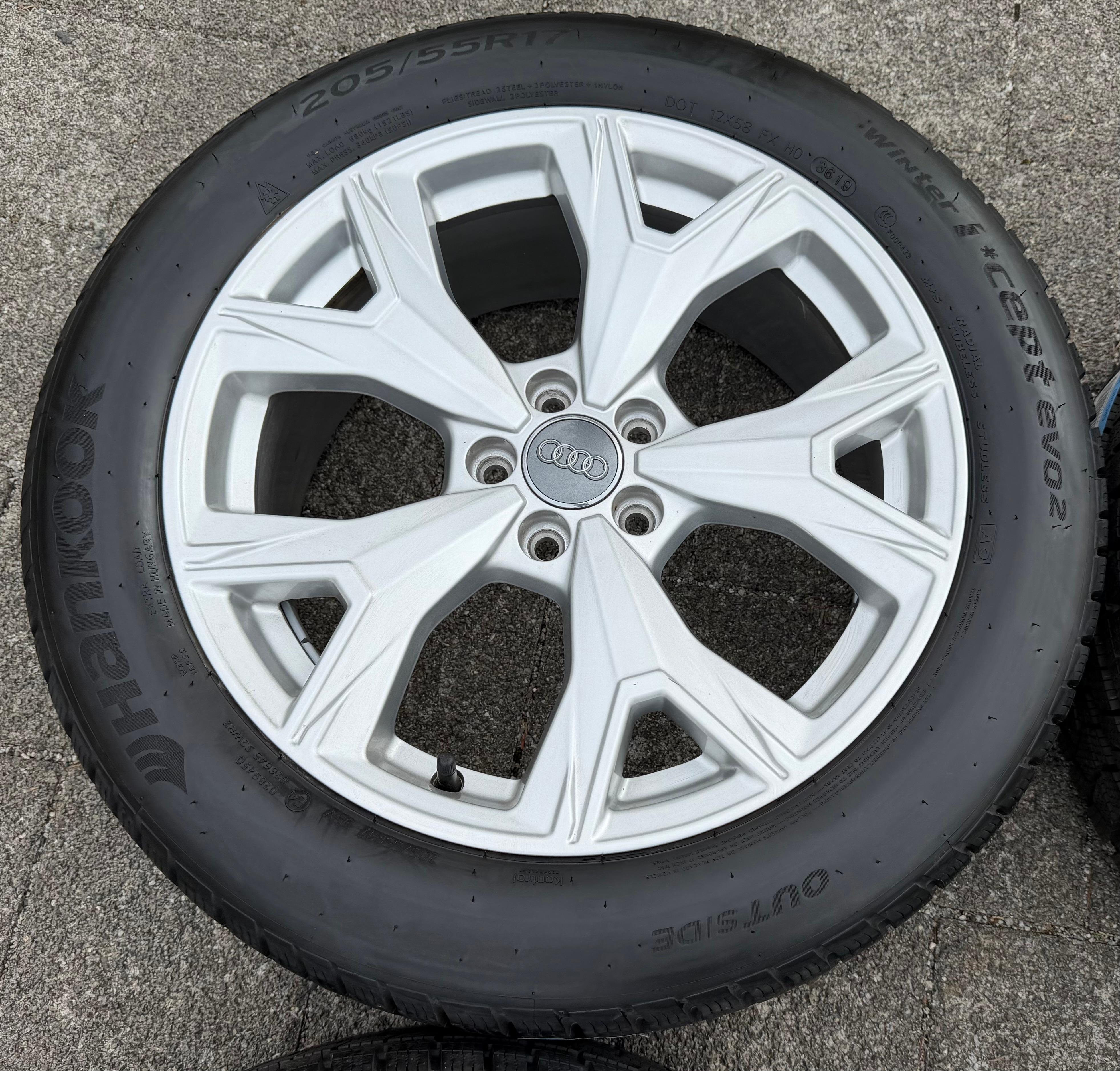 4 Original 17" Alu Winterräder Audi A1 CITY Carver GBH 82A601025S 205/55R17 95V Hankook