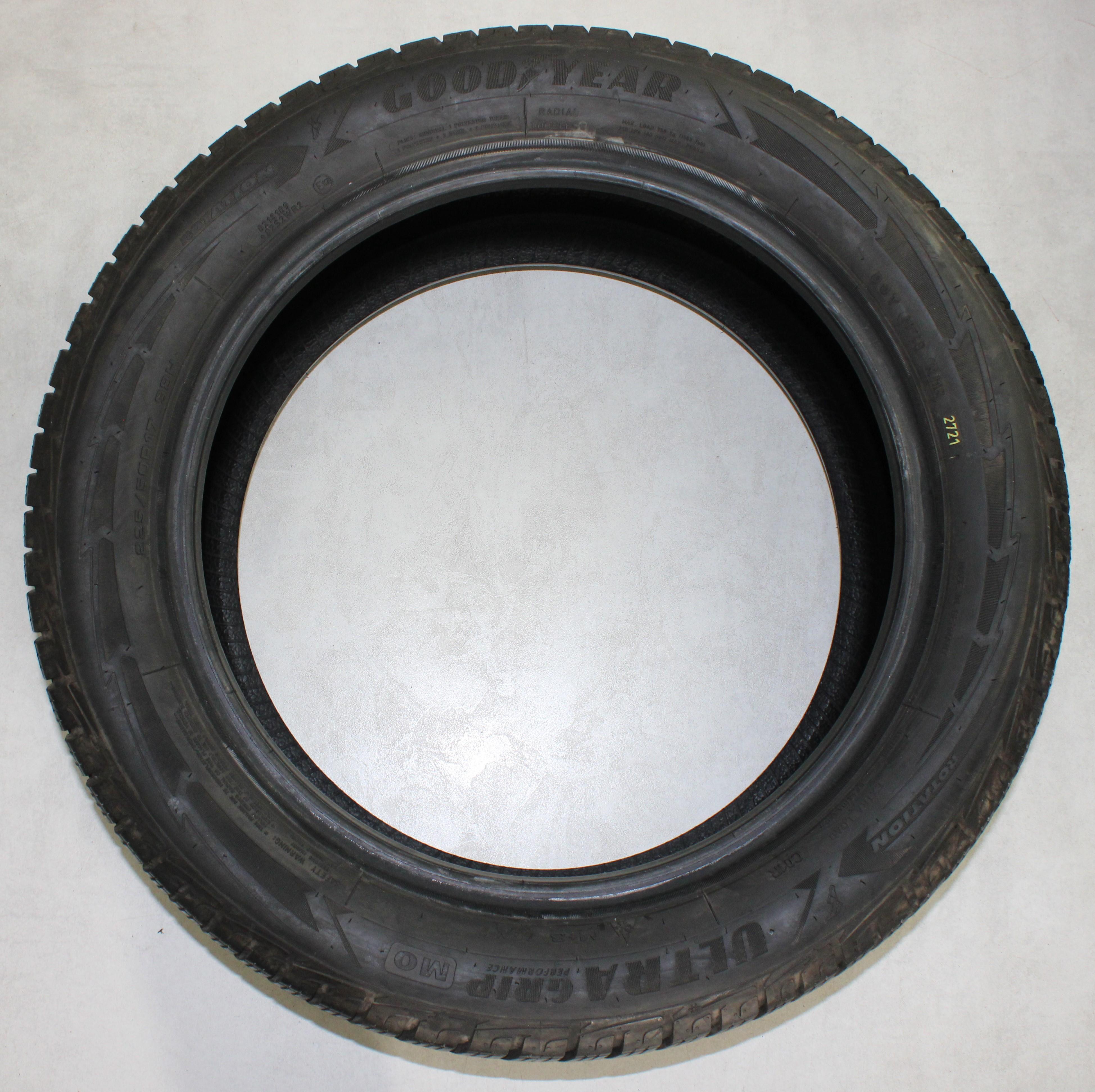 2 x 225/50R17 98H Winterreifen Goodyear Ultra Grip Performance GEN-1 MO 5-5,5mm 2021