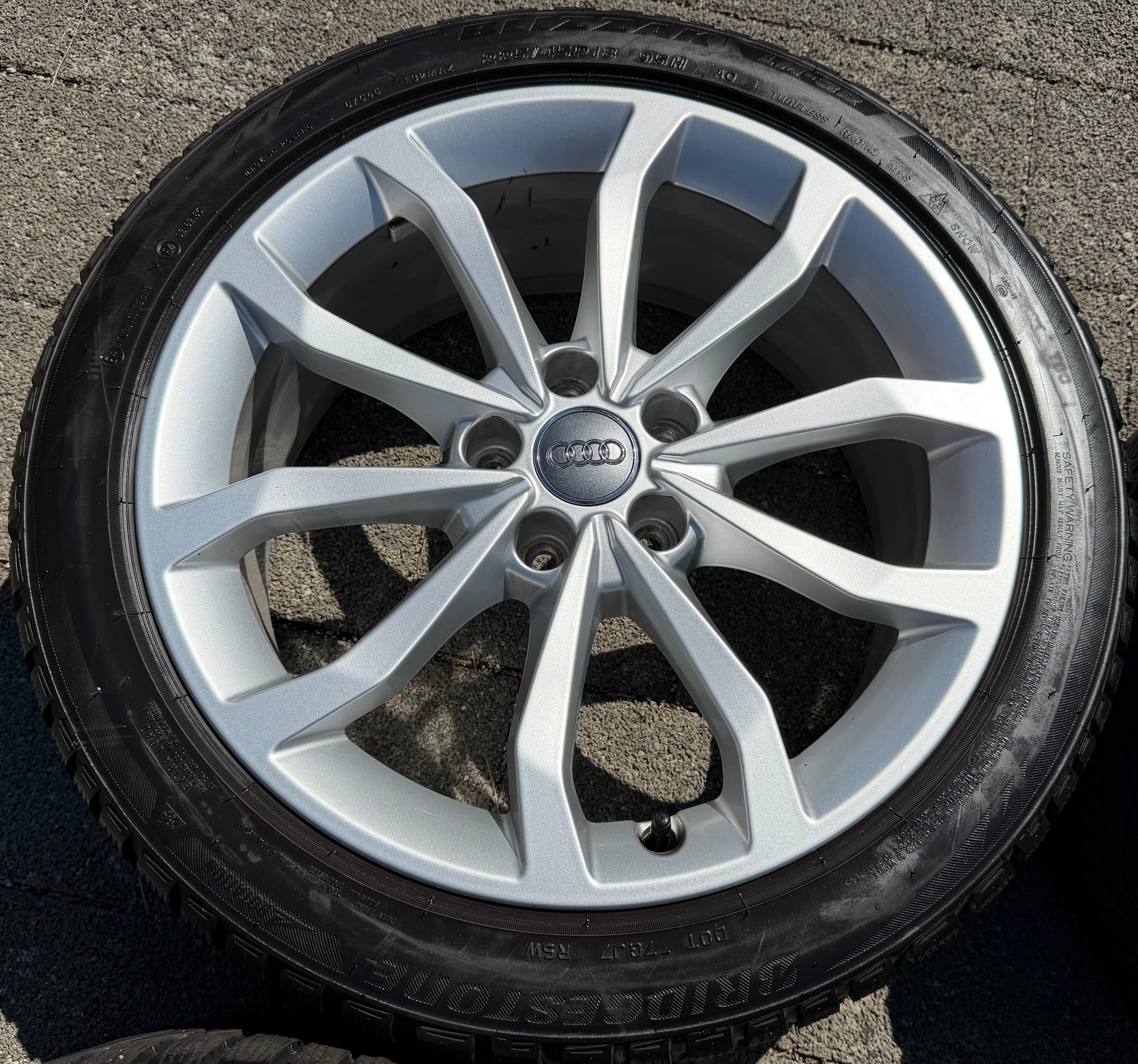 4 Original 18" Alu Winterräder Audi A4 S4 8W 8W0601025ED 225/45R18 95H Bridgestone