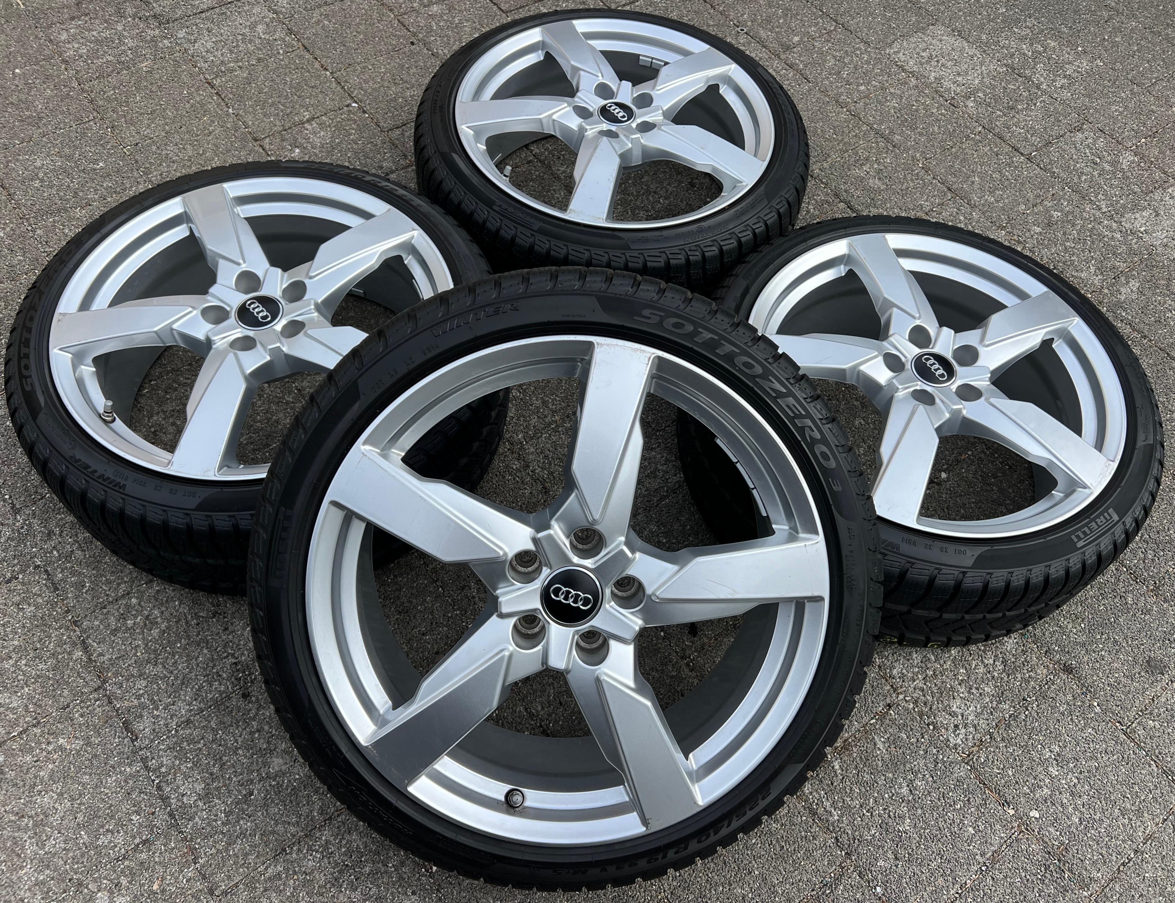 4 ROUES D'HIVER ORIGINALES 19" EN ALU AUDI TT TTS 8S 8S0601025AG 225/40R19 93V 2023 FRANCO DOMICILE