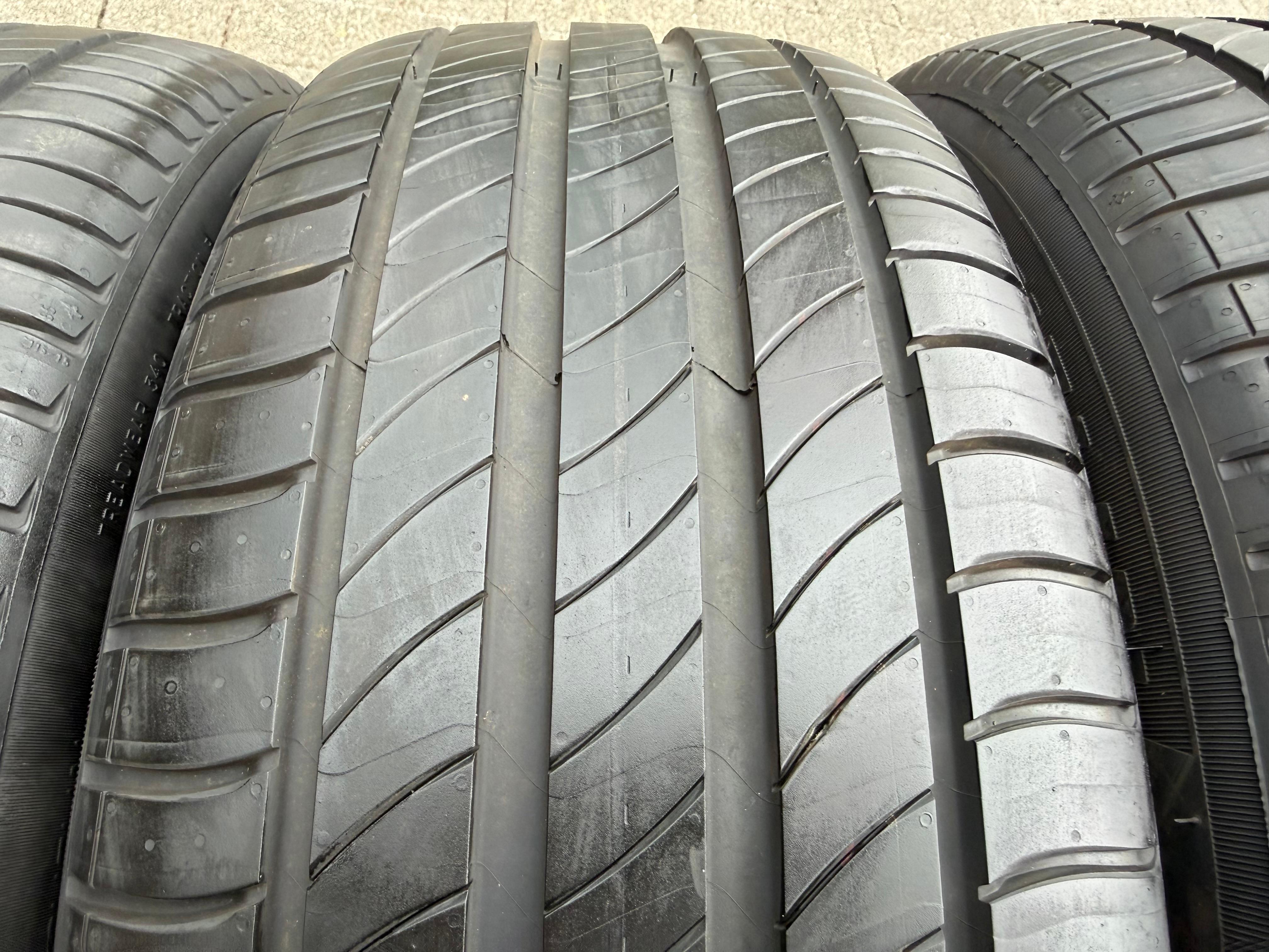 4 Original 18" Alu Sommerräder Audi Q3 F3 83A 83A601025H 235/55R18 100V Michelin