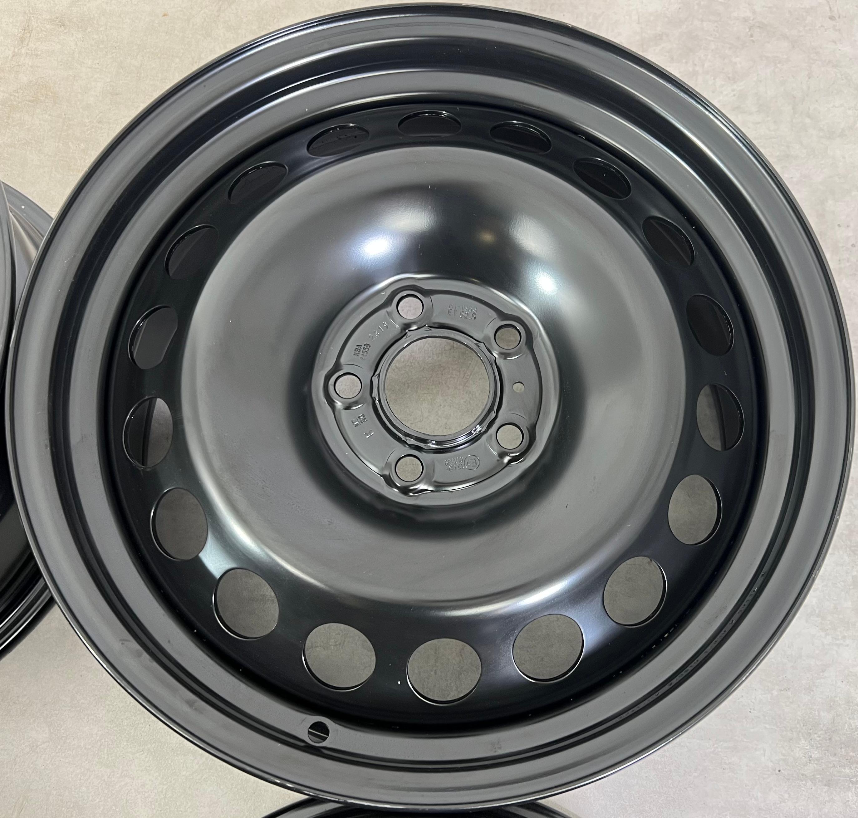 4 CERCHIO IN ACCIAIO 17" FORD KUGA II DM2 7,5x17 ET52,5 5x108 NUOVO FREIHAUS