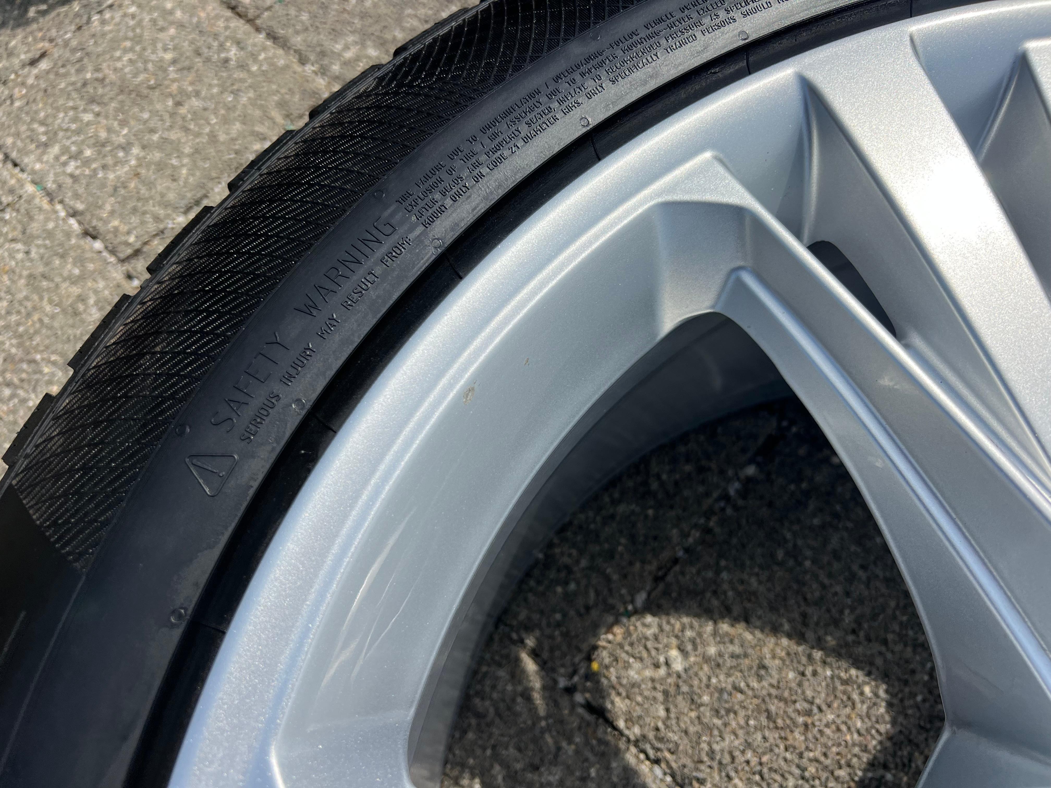 4 ORIGINAL 21" ALU WINTERRÄDER AUDI Q8 SQ8 4M 4M8601025H 285/45R21 113V CONTINENTAL FREIHAUS