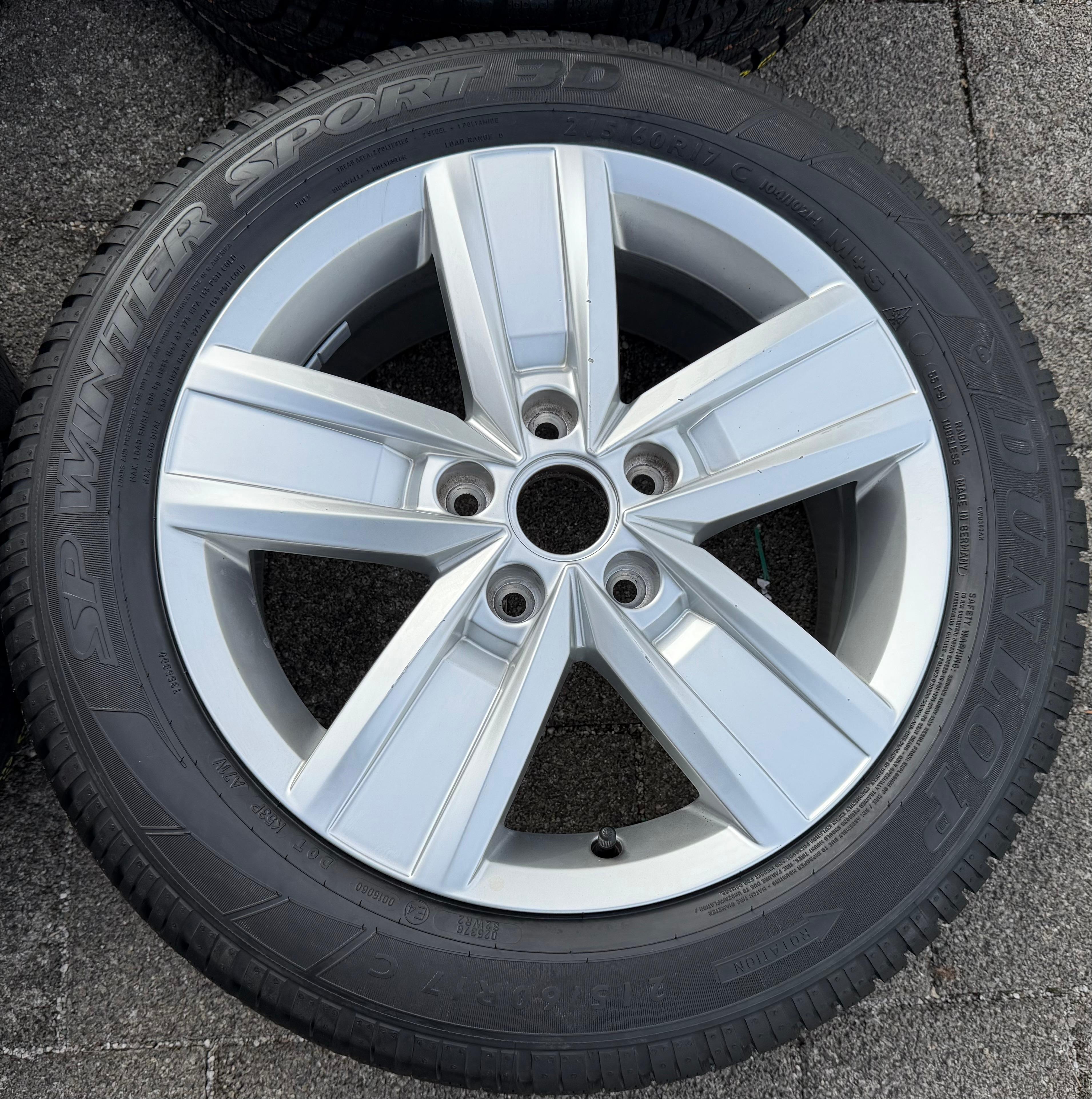 4 ruedas de invierno originales de aleación de 17" para VW BUS T5 T6 T6.1 7E0601025P Devonport 215/60R17C