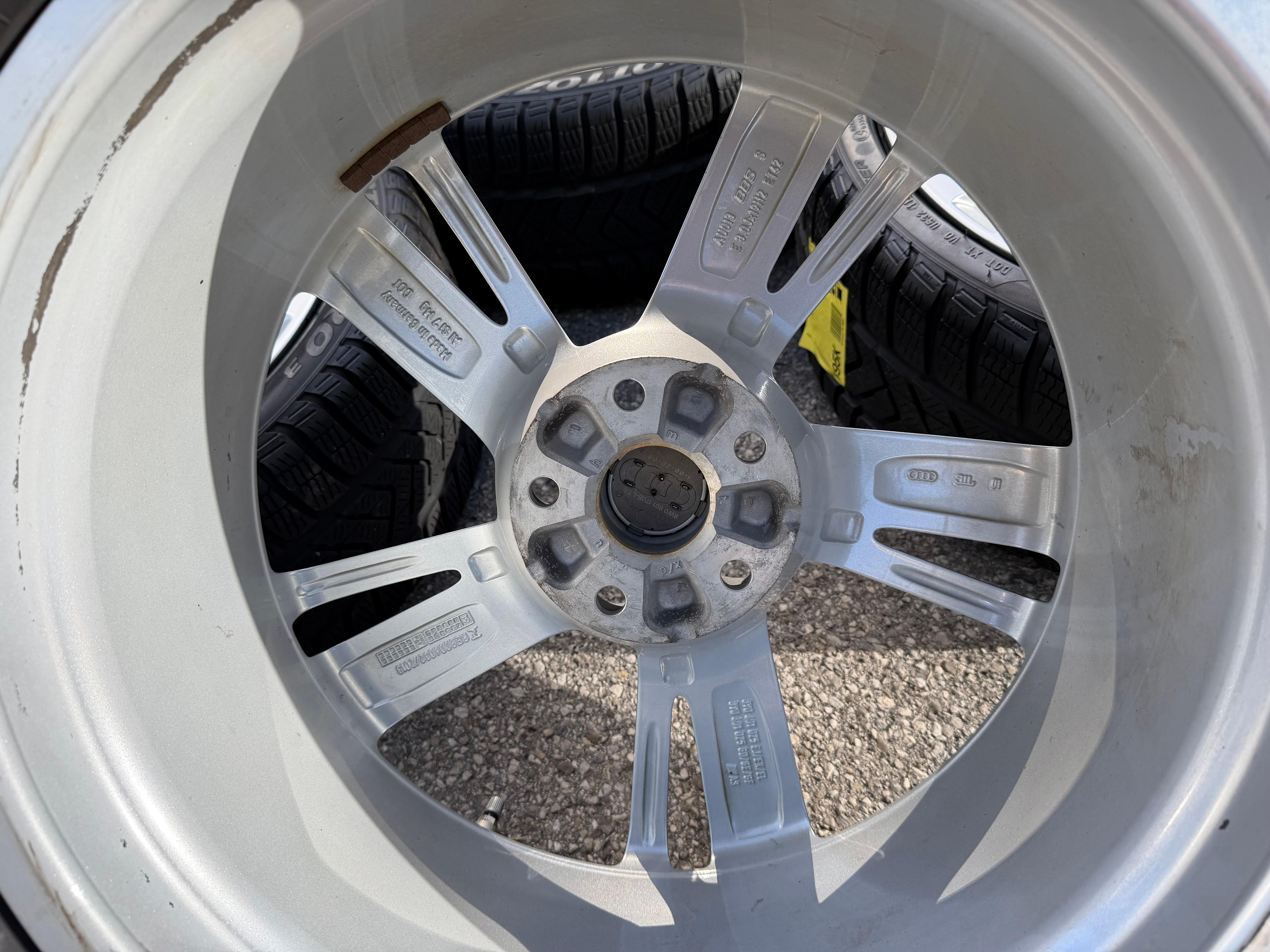 4 RUEDAS DE INVIERNO DE ALUMINIO ORIGINALES DE 19" PARA AUDI A3 S3 8V 8V0601025EJ 235/35R19 91V