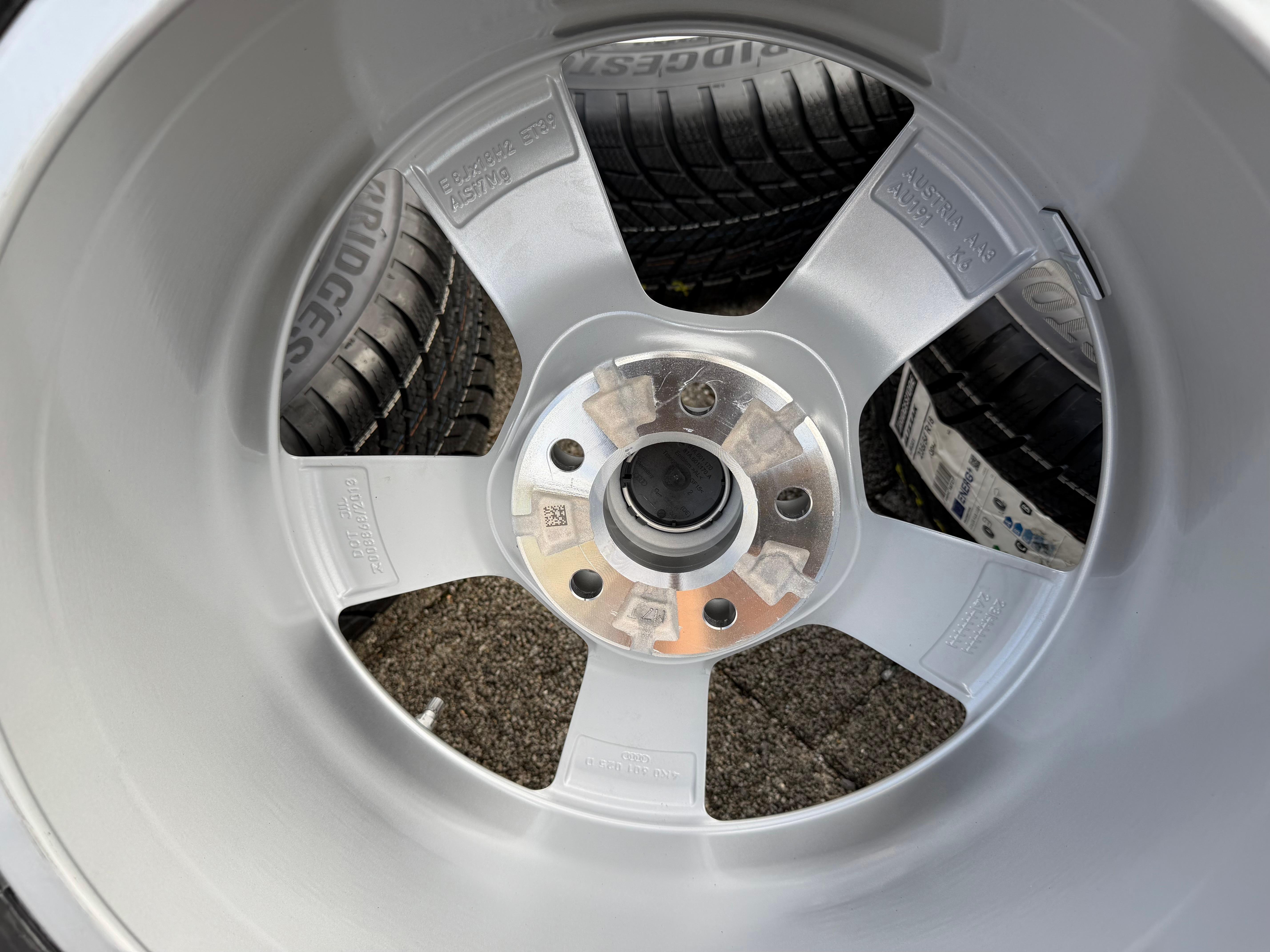 4 Original 18" Alu Winterräder Audi A6 Allroad 4K C8 4K0601025D 235/55R18 100H Bridgestone NEU