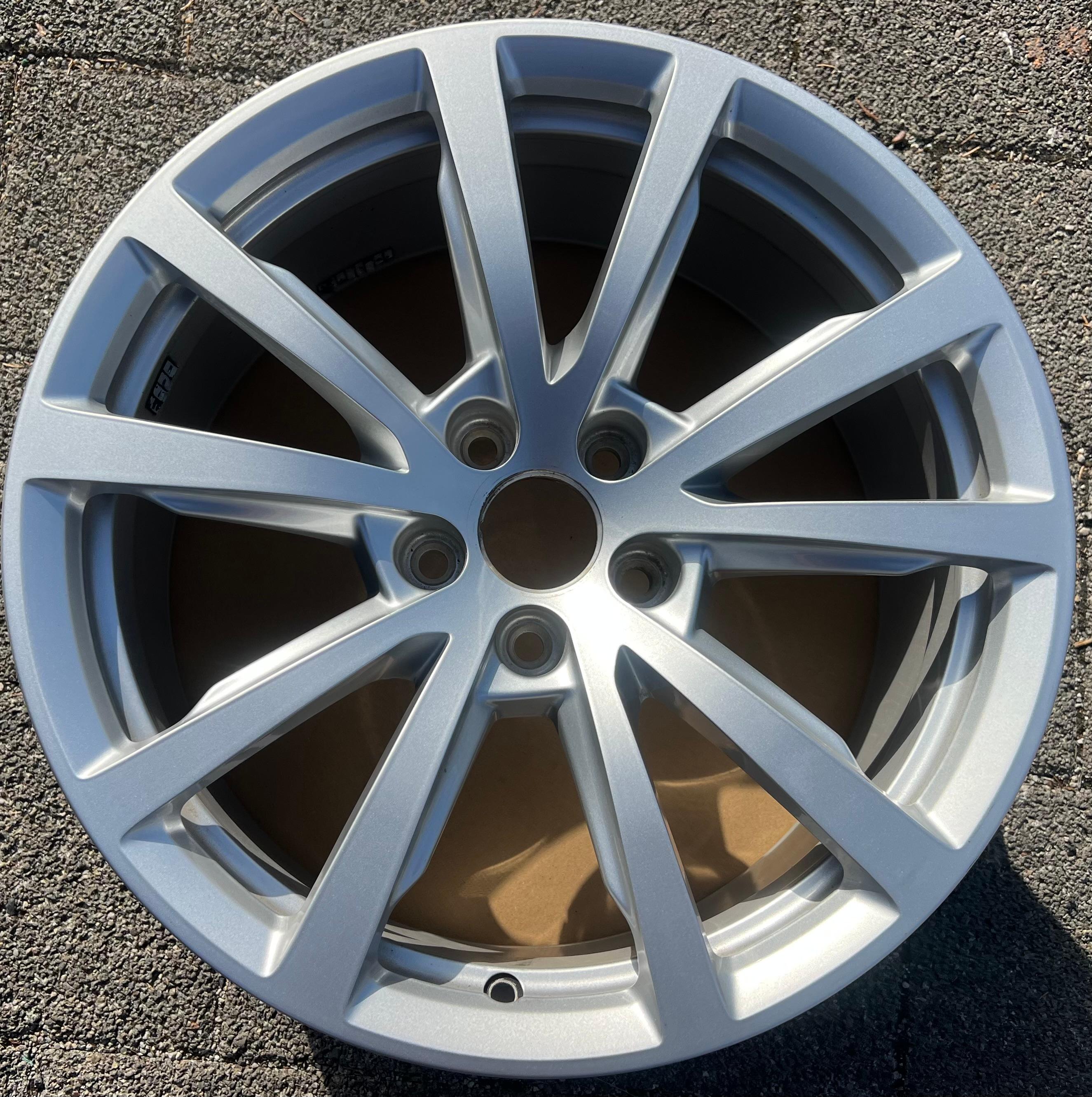1 X ORIGINAL 18" ALUFELGE FELGE AUDI A8 4N 4N0601025A 8x18 ET29 FREIHAUS