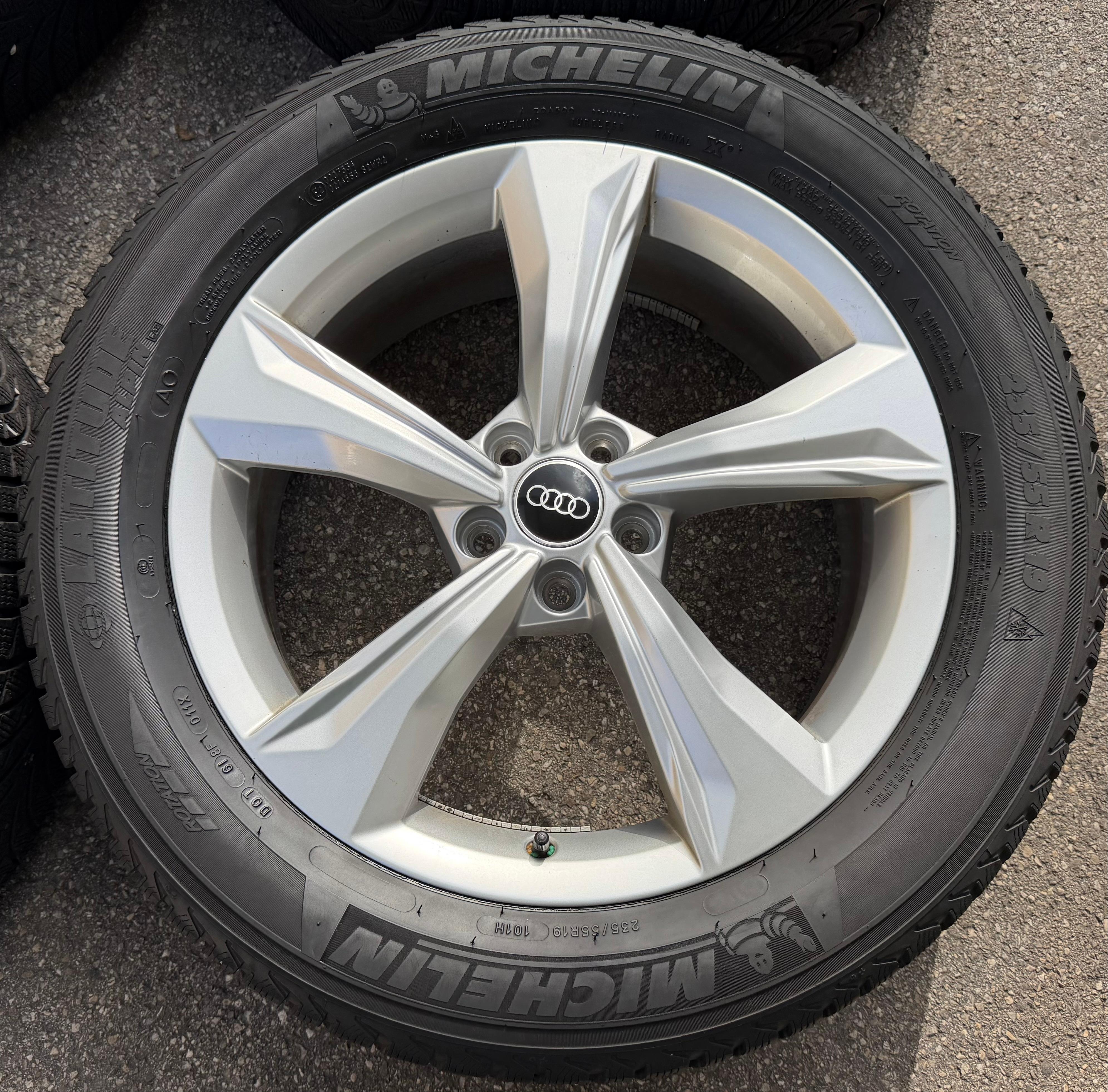 4 ruedas de invierno de aleación originales de 19" para Audi Q5 SQ5 FY 80A601025K 235/55R19 101H Michelin 2021